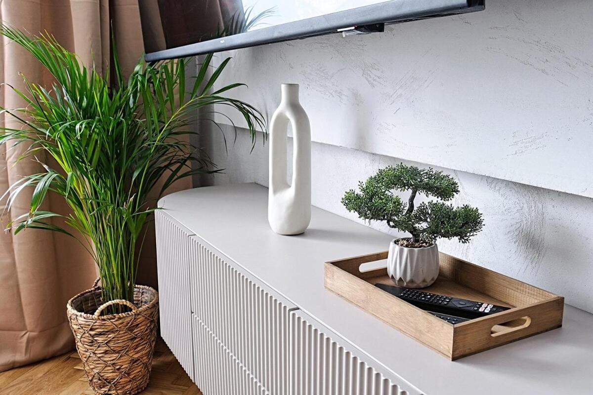 Apartment Prime Prive 65tv Ac Standing Desk King Bed