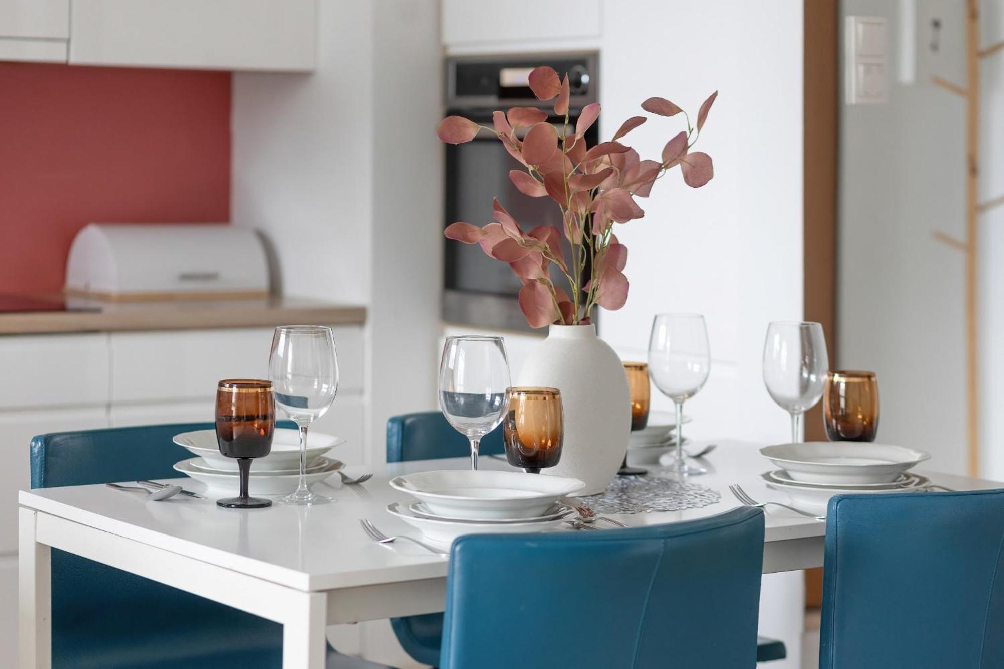 Cosy With Parking Nowaka-jezioranskiego Praga By Renters
