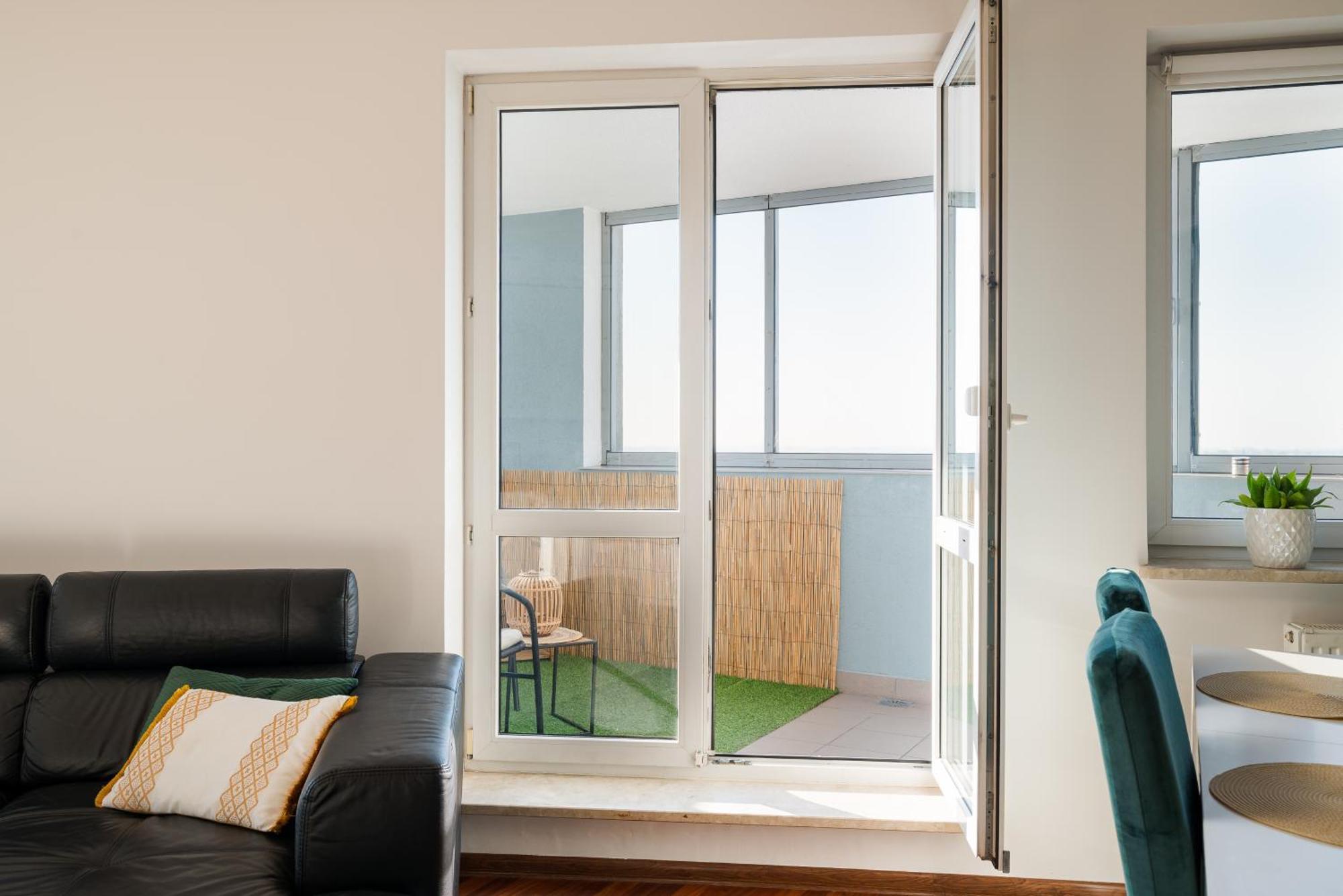 Bemowo Narwik Malachite Apartment