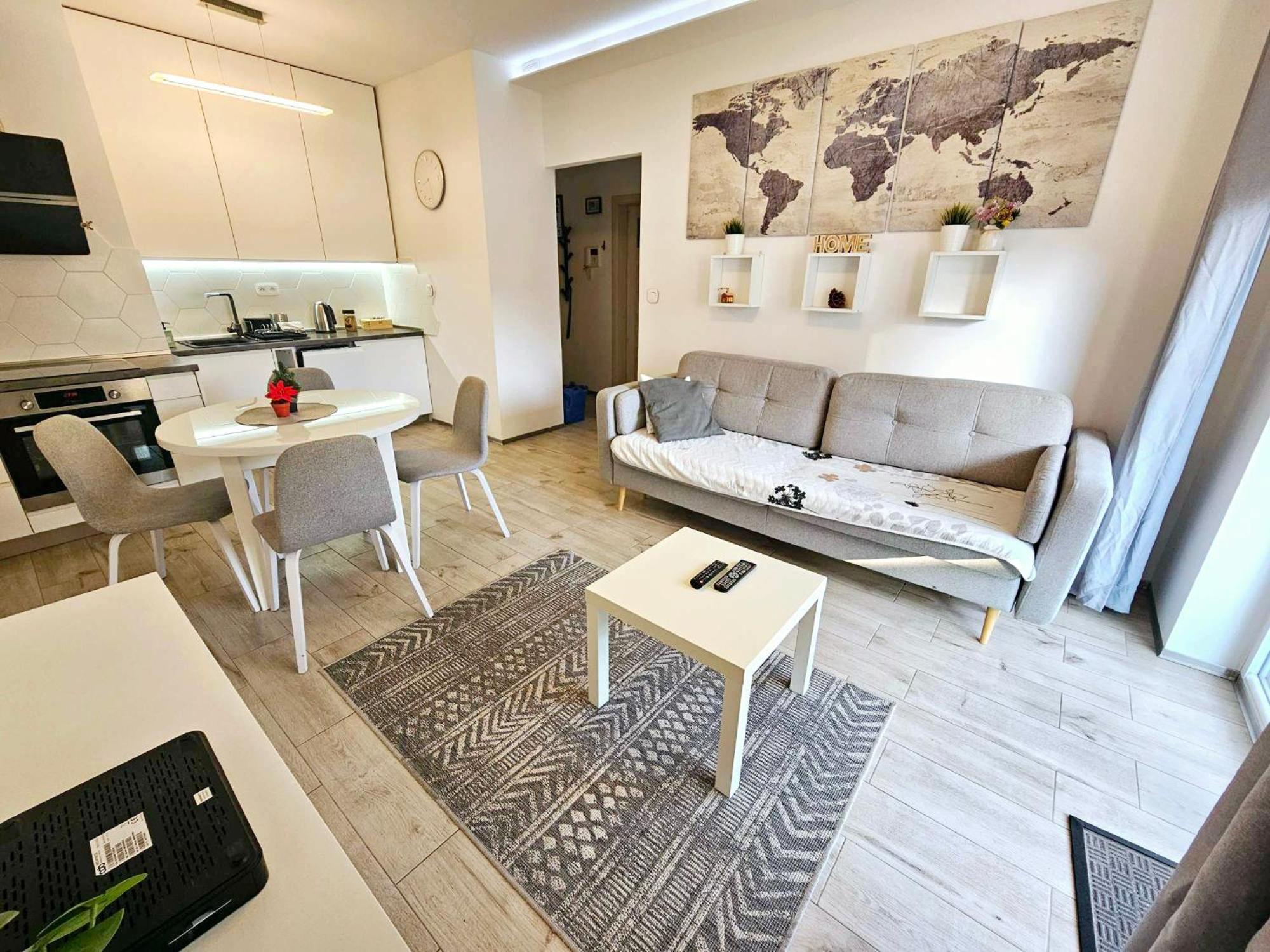 Apartment First -- Zoliborz 5