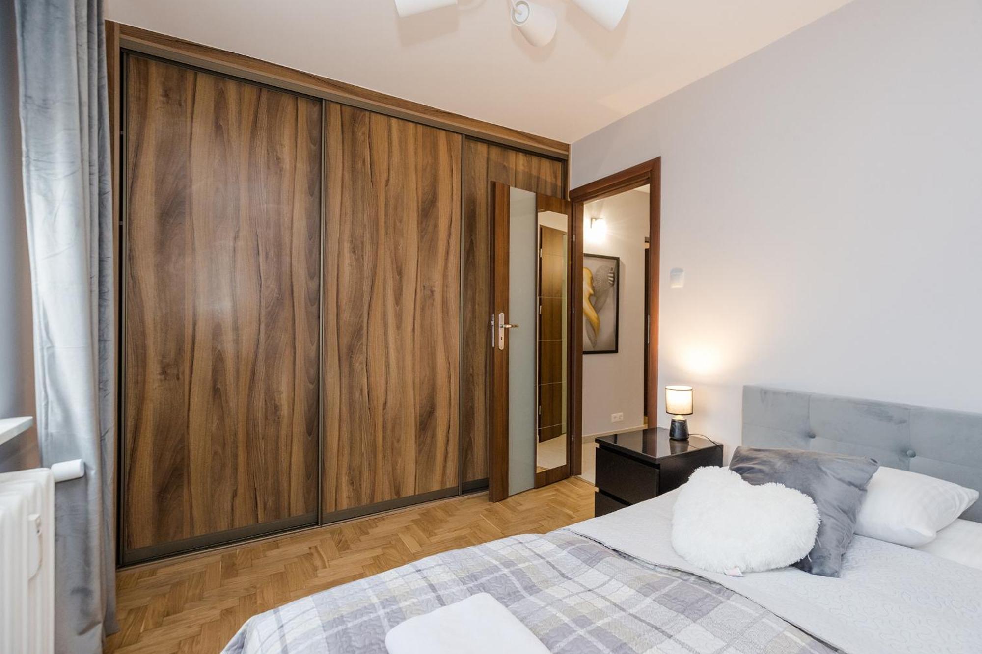 Căn hộ Shortstaypoland Bohaterewicza B174 *