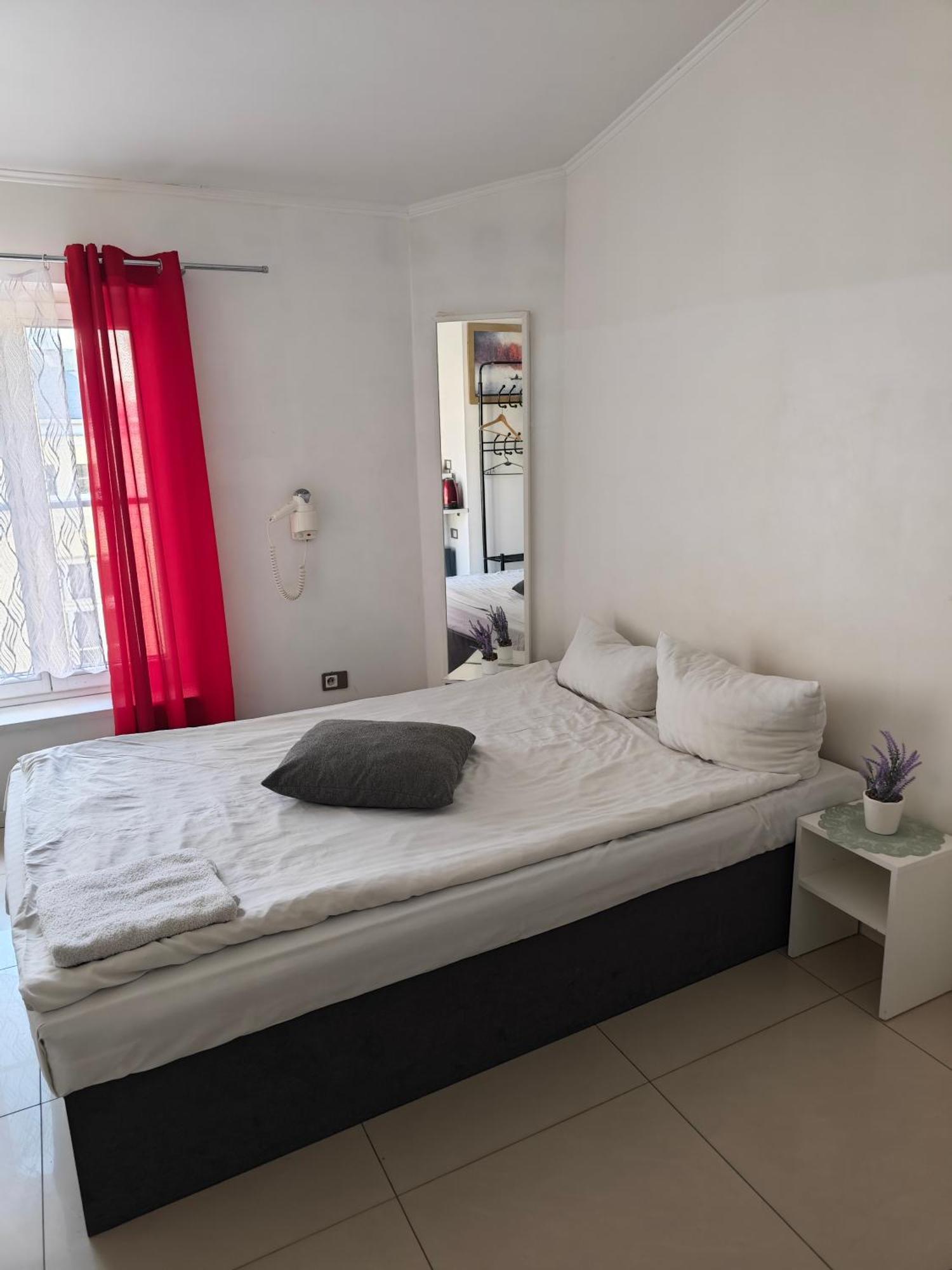 Wilcza Center Price Apartment