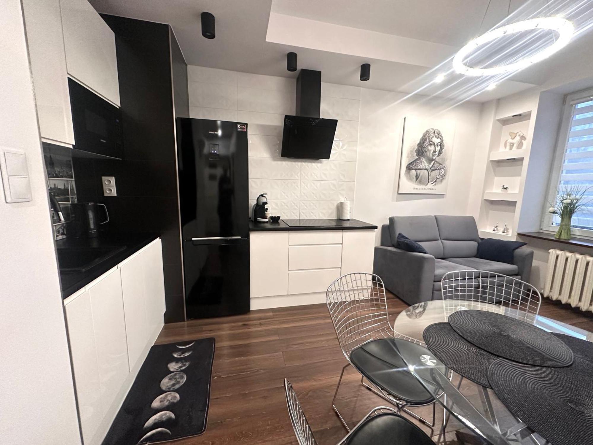 Space 2 Center Apartment *