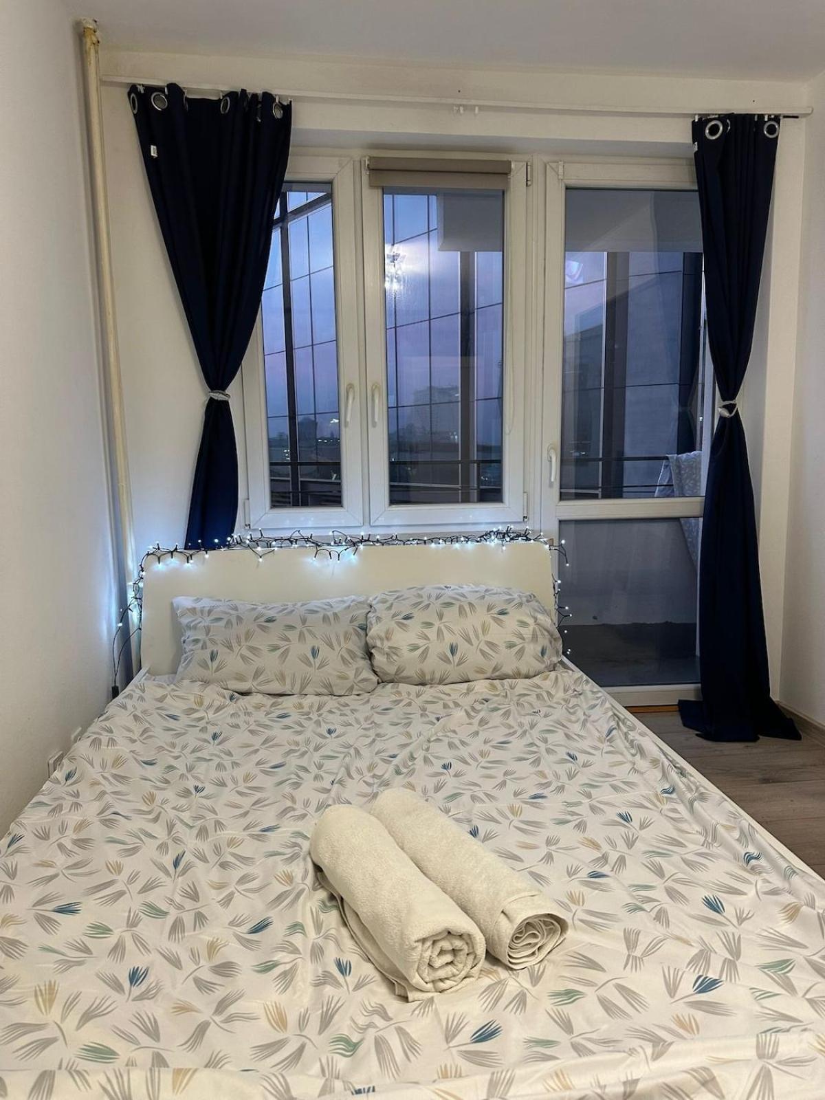 Varsovian Chic - Stylish 2br In Center With Balcony & Views *