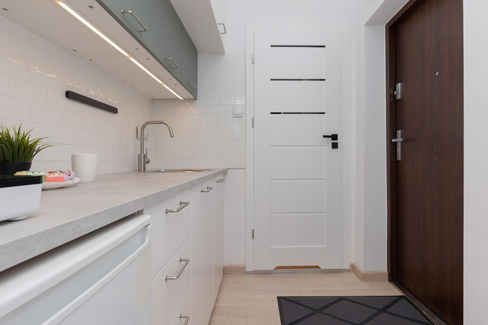 Aleja Wyzwolenia Studio With Mezzanine Downtown By Renters Apartament Warszawa