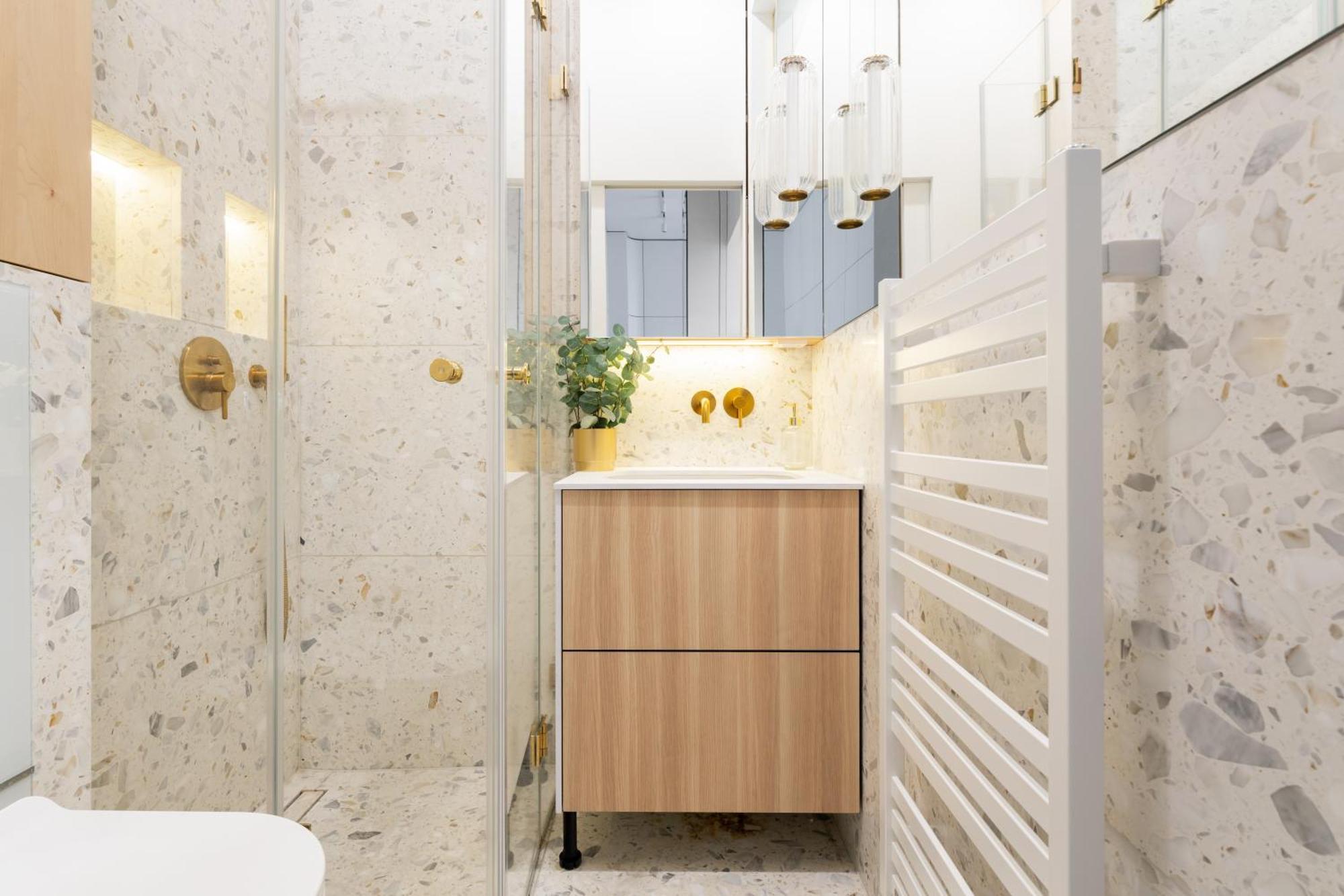 The Champagne Center Hoza Premium