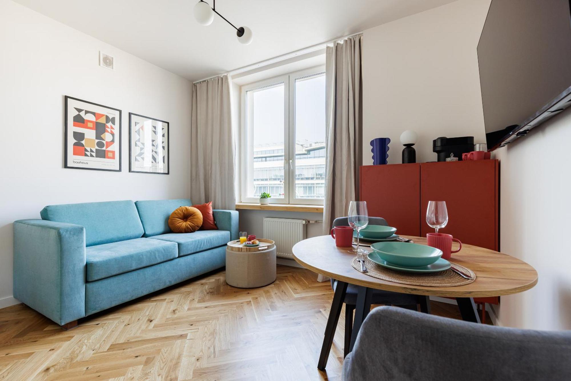 Carmel Apartment *