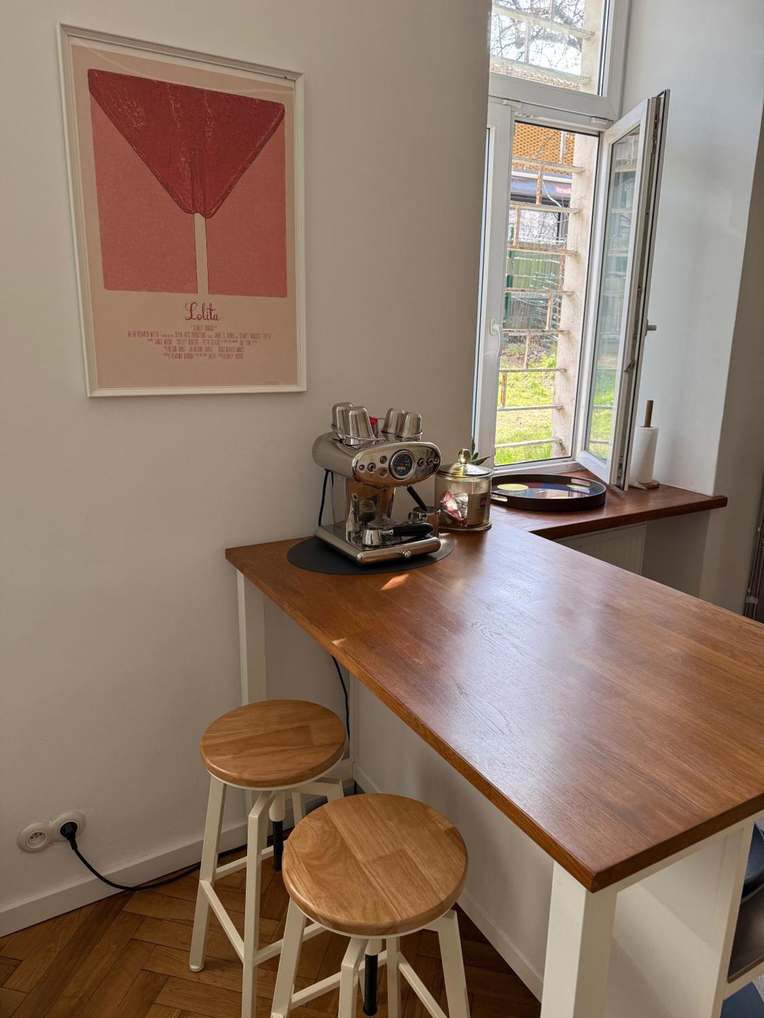 Vauxhall Gardens Apartment