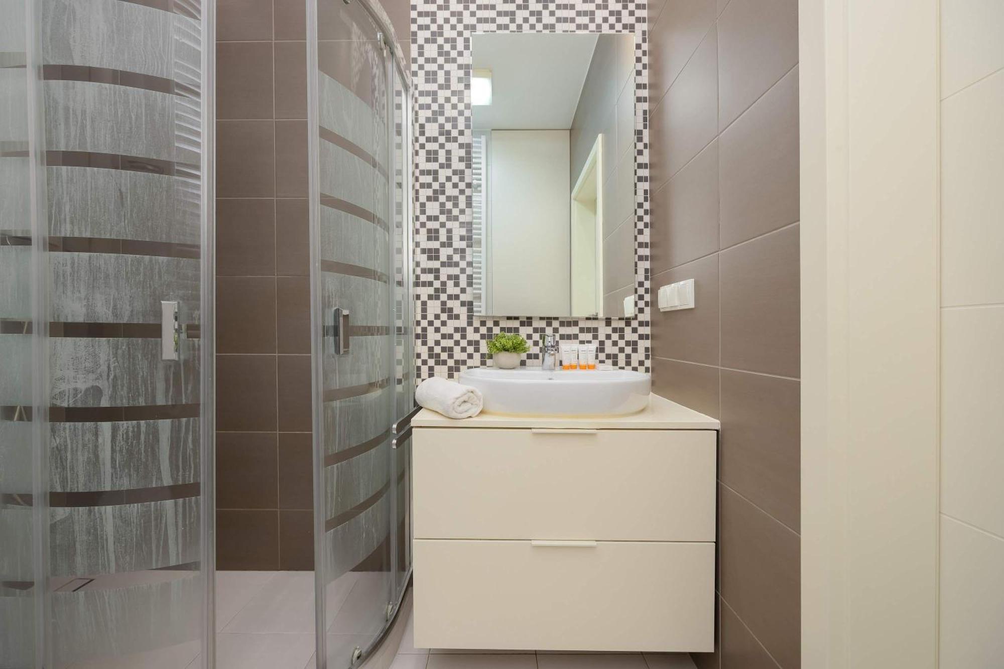 Spacious With Parking And Garden By Renters Warsaw