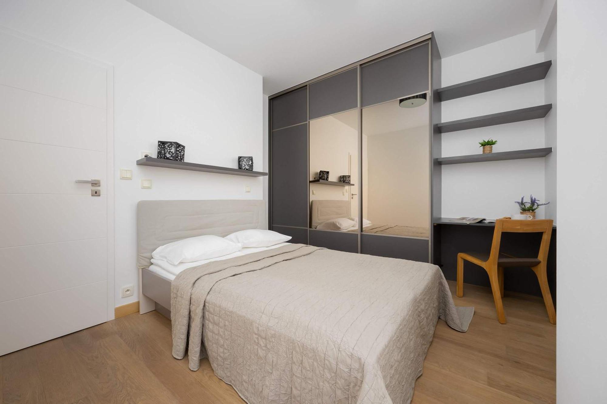 Spacious With Parking And Garden By Renters Warsaw