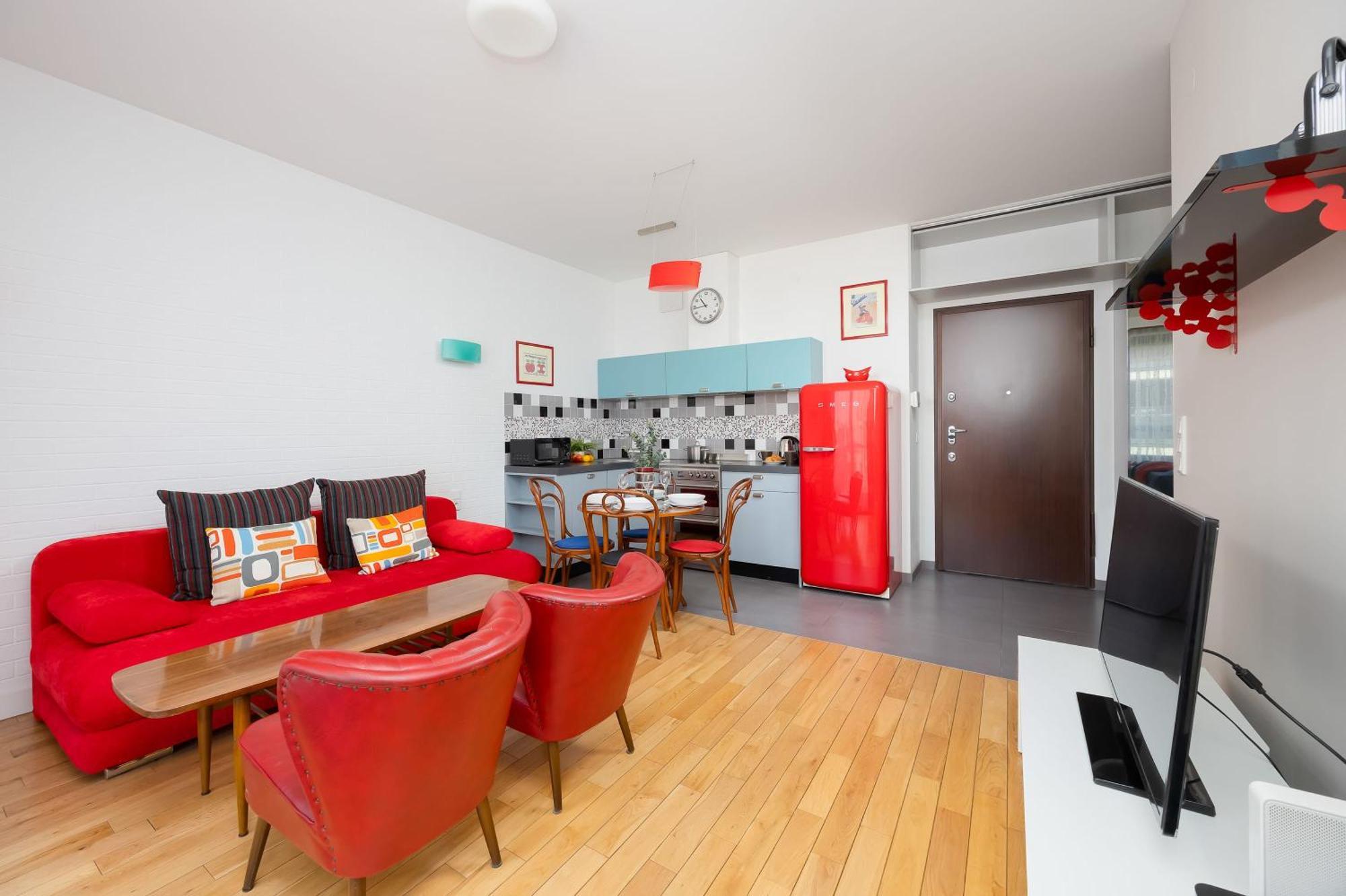 Leszczynska American Retro With Balcony Warsaw's Powisle By Renters Apartment *