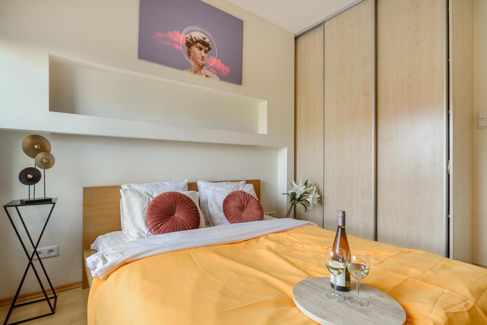 Lumina Luxury 3-rooms In *