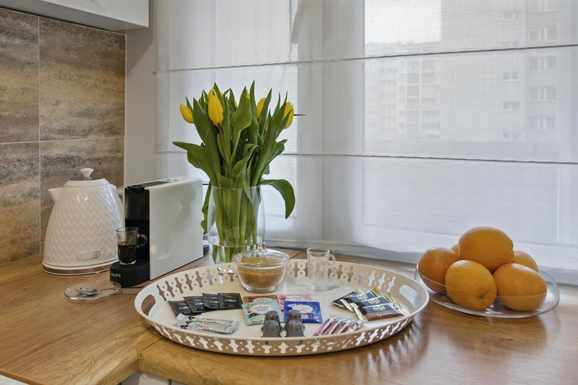 Riverside Retreat By Vistula 2br & Separate Living & Balcony In The Center Apartament