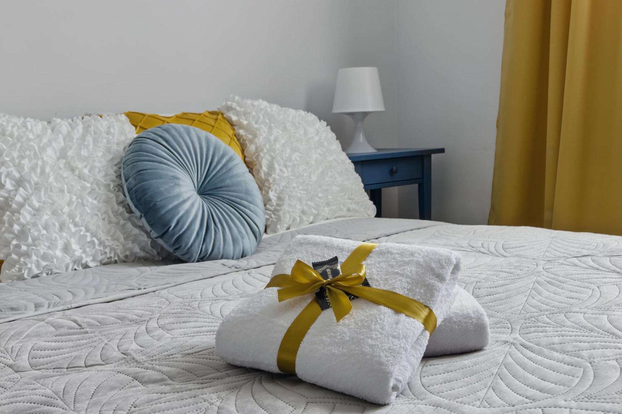 Apartament Riverside Retreat By Vistula 2br & Separate Living & Balcony In The Center *