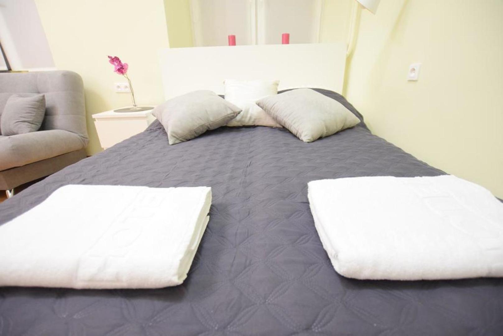 Elegant Copernicus Apartment Warsaw