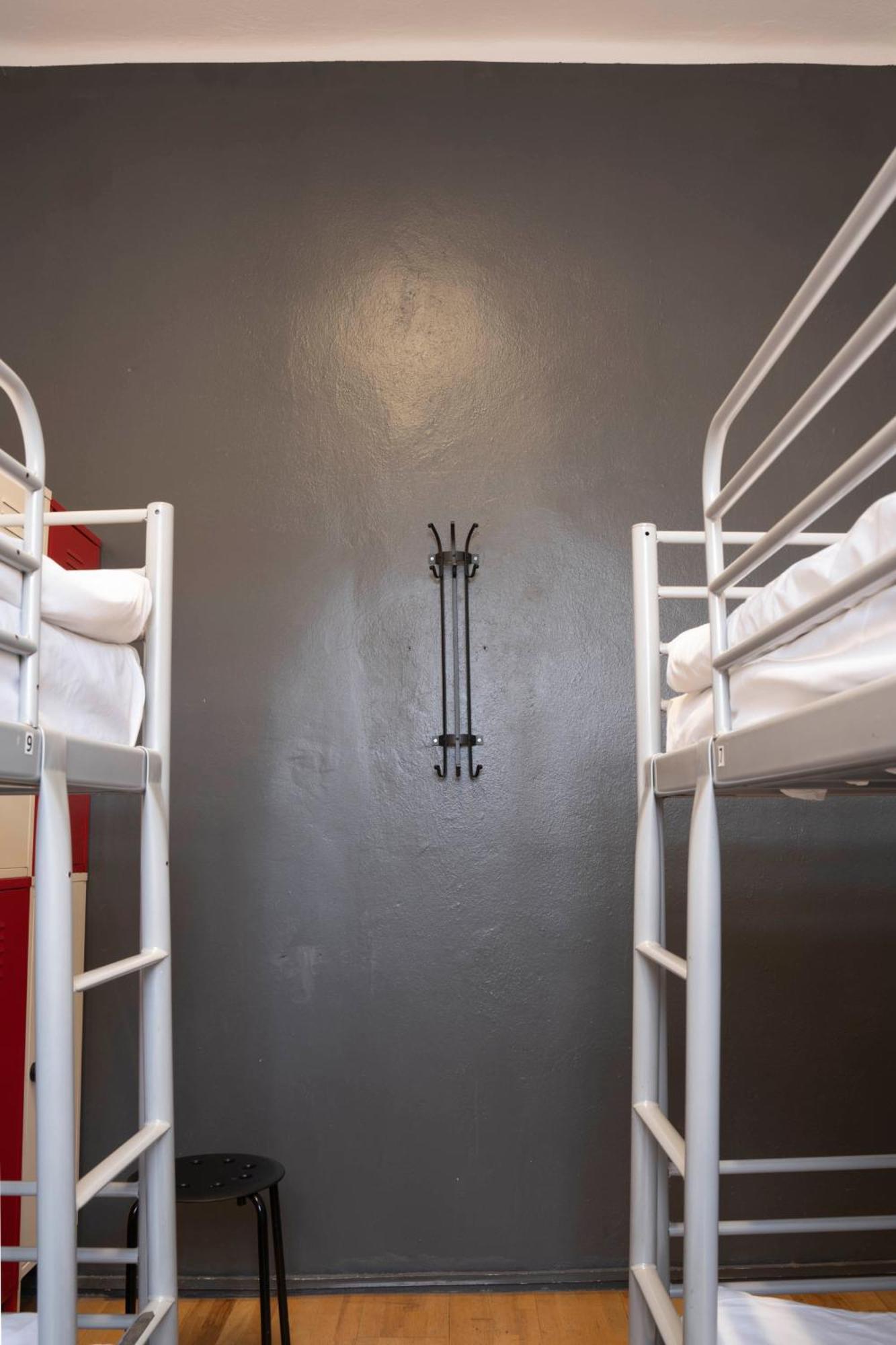 Hostel New World St Hostel And Private Room
