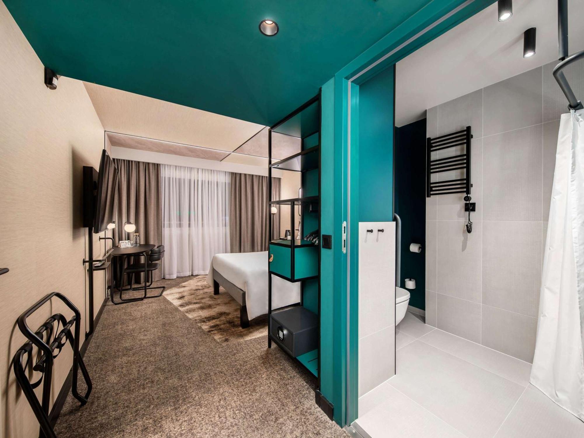 Novotel Centrum Hotel 4*
