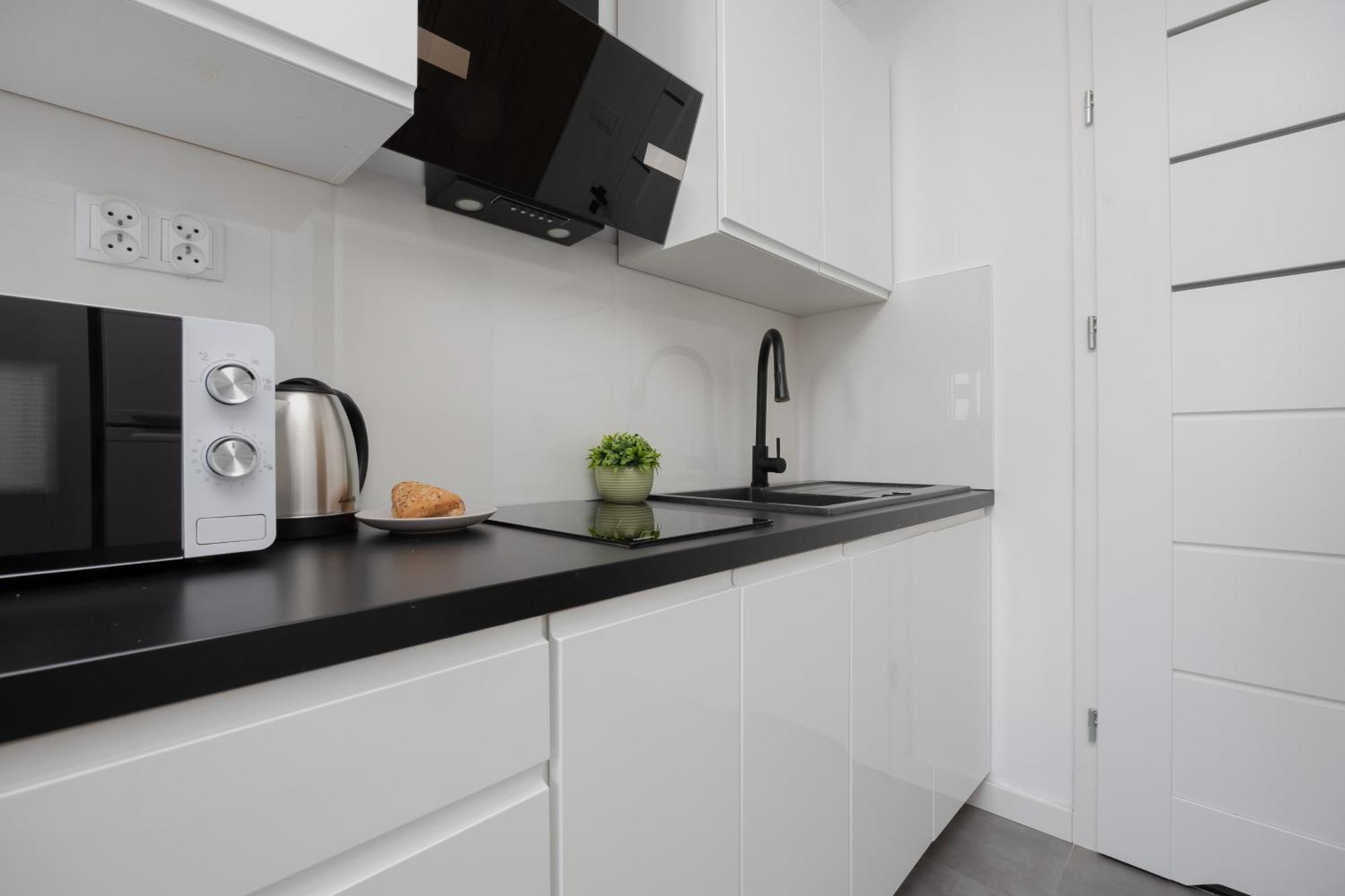 Cosy In The Centre Of By Renters Apartment