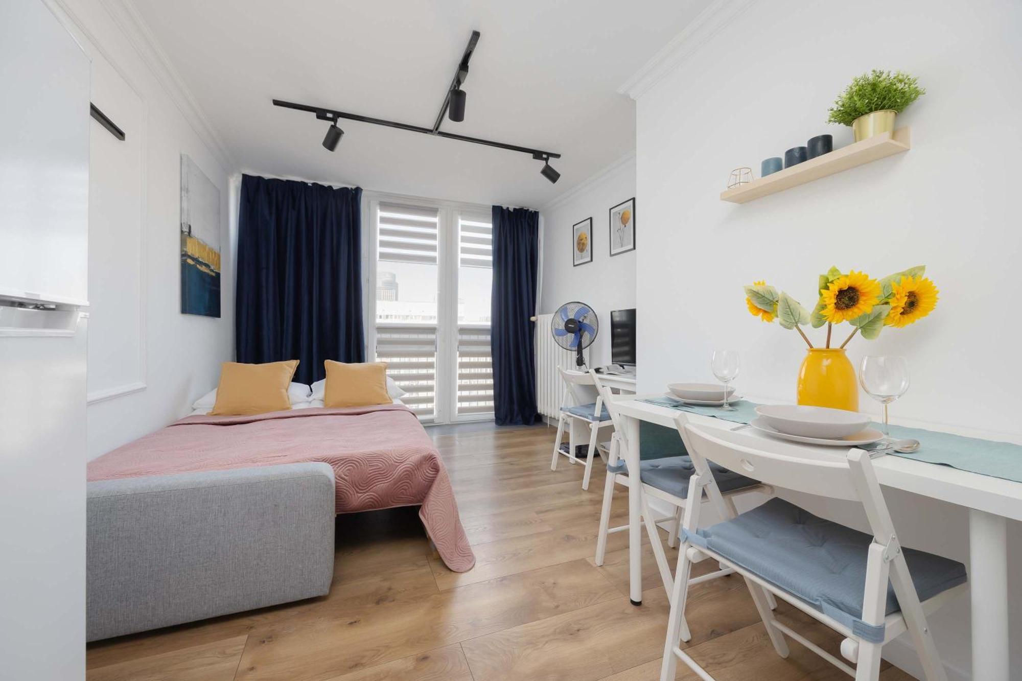 Cosy In The Centre Of By Renters Apartment