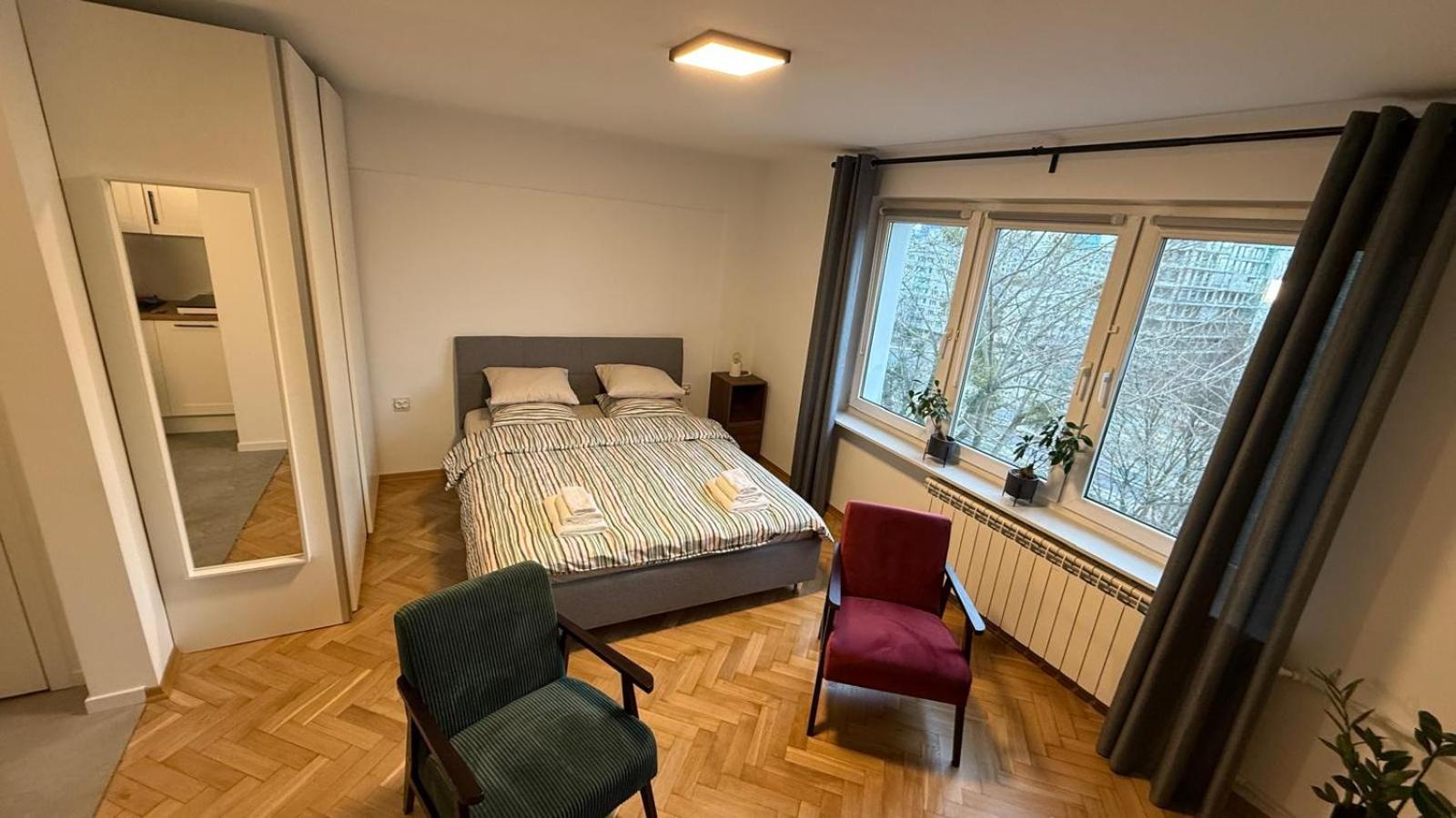 Apartament Sloneczne I Przytulne Mieszkanie Na Muranowie *