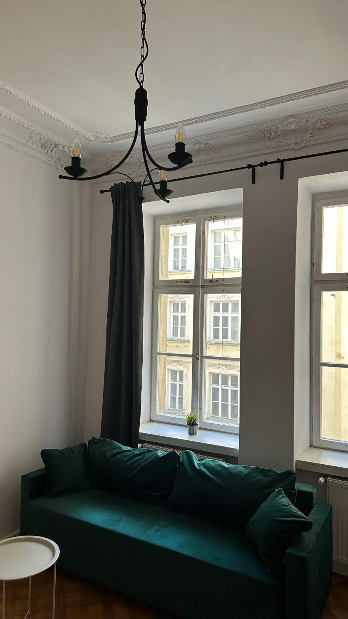 Kamienica Srodmiescie 18a * Warsaw