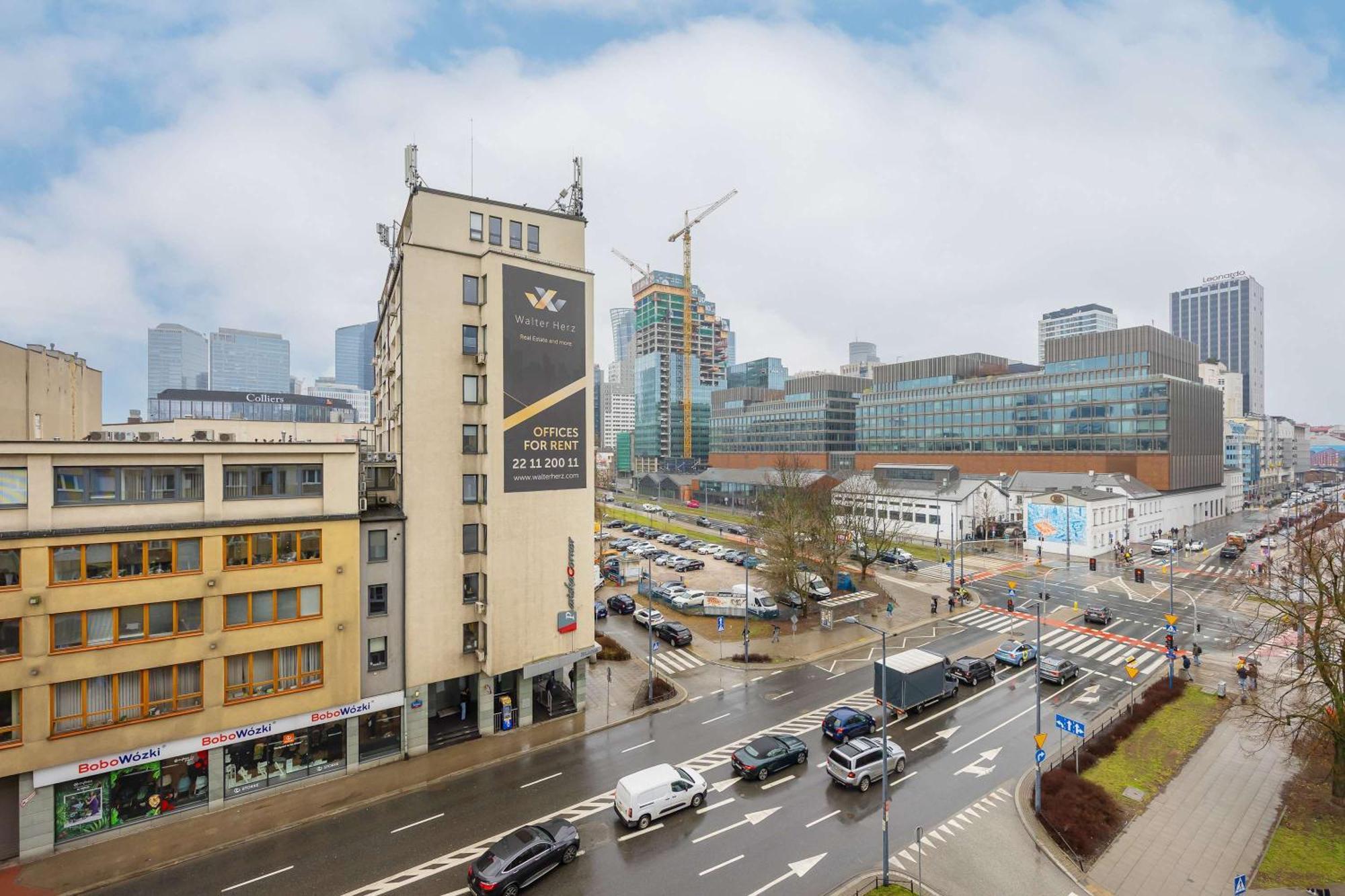 Bright With Air Conditioning In The Capital By Renters *