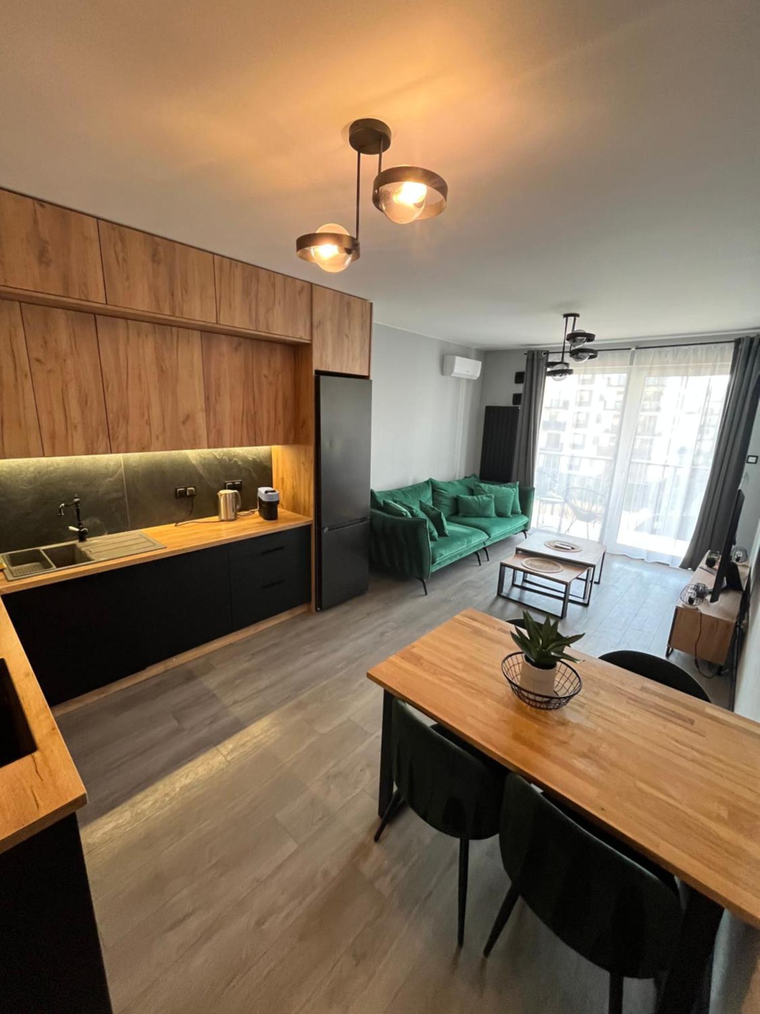 Modern, Airport Designer Double Apartamento *