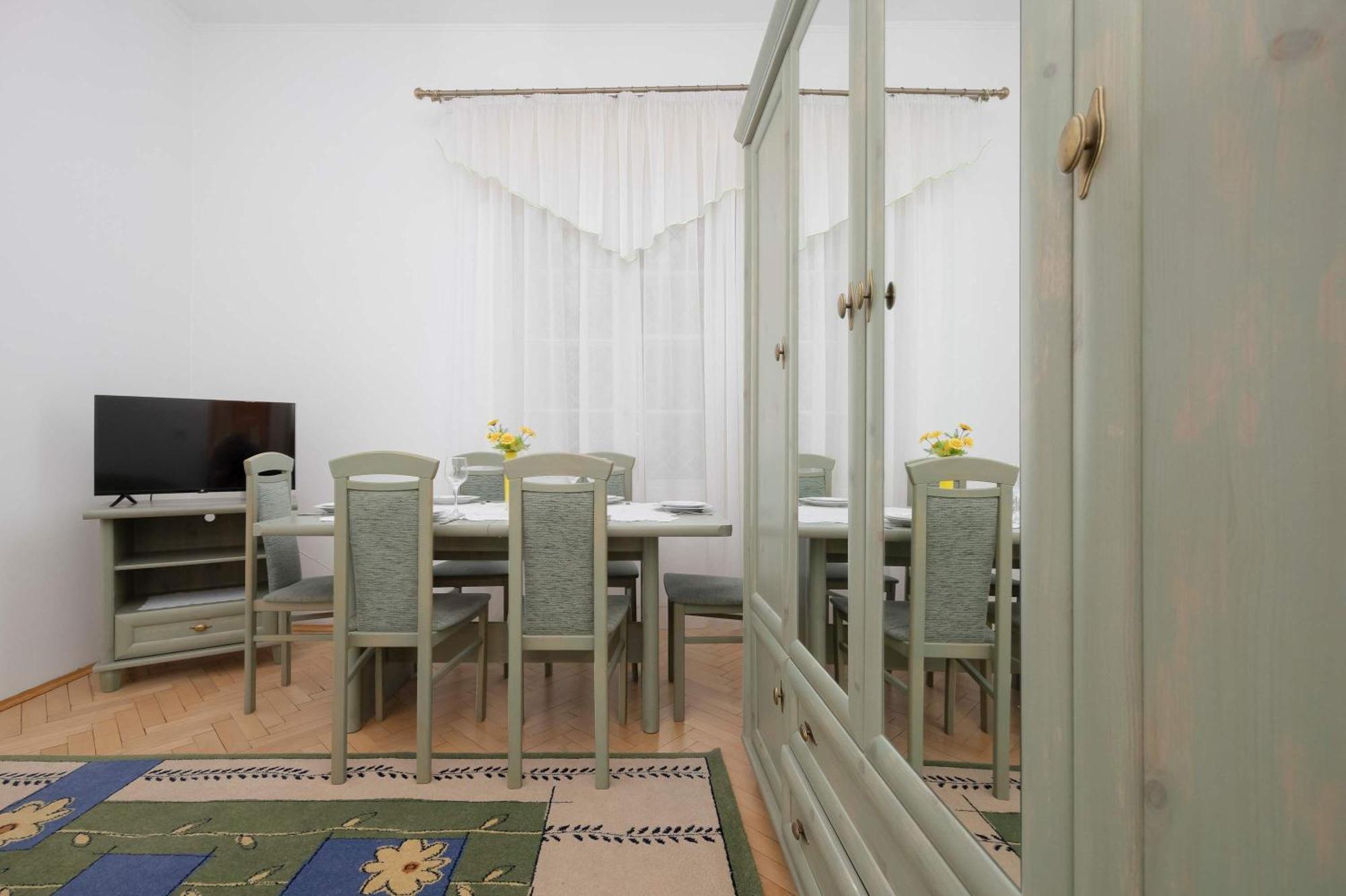 Apartment Nowy Swiat W Centrum Warszawy By Renters *