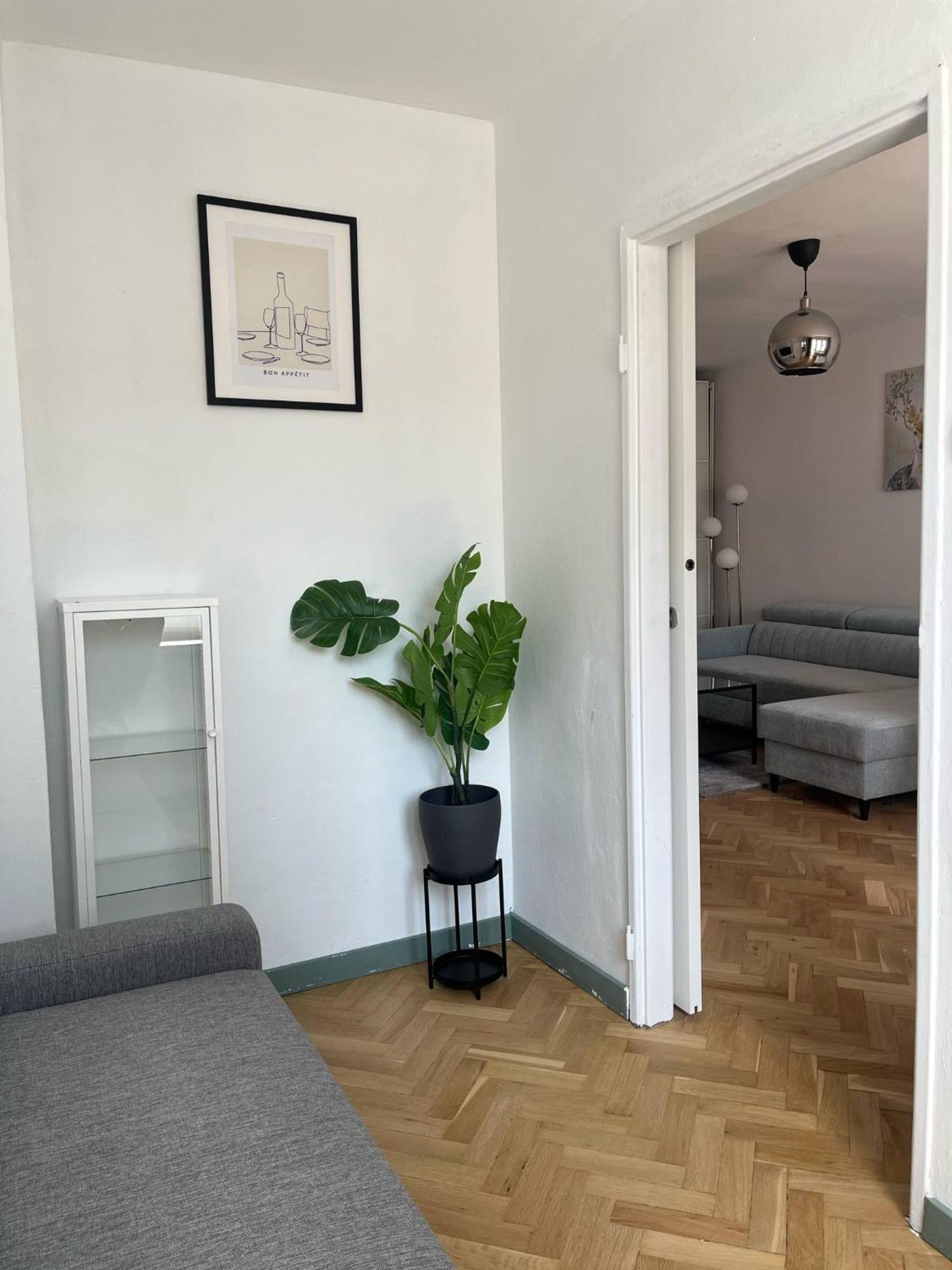 On Center Near To Zlote Tarasy With Perfect View Apartment *