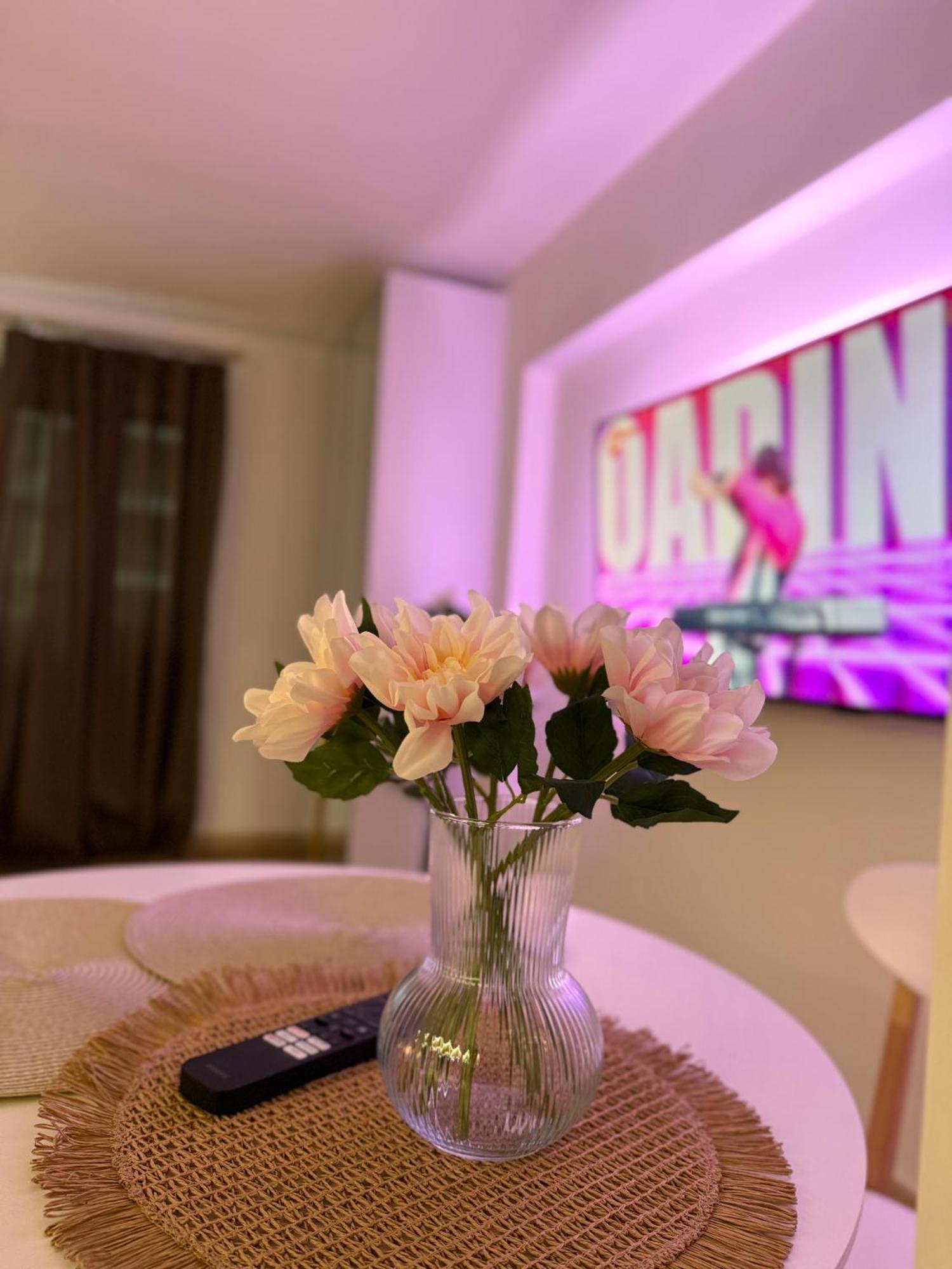Apartment Deluxury Chmielna Warsaw