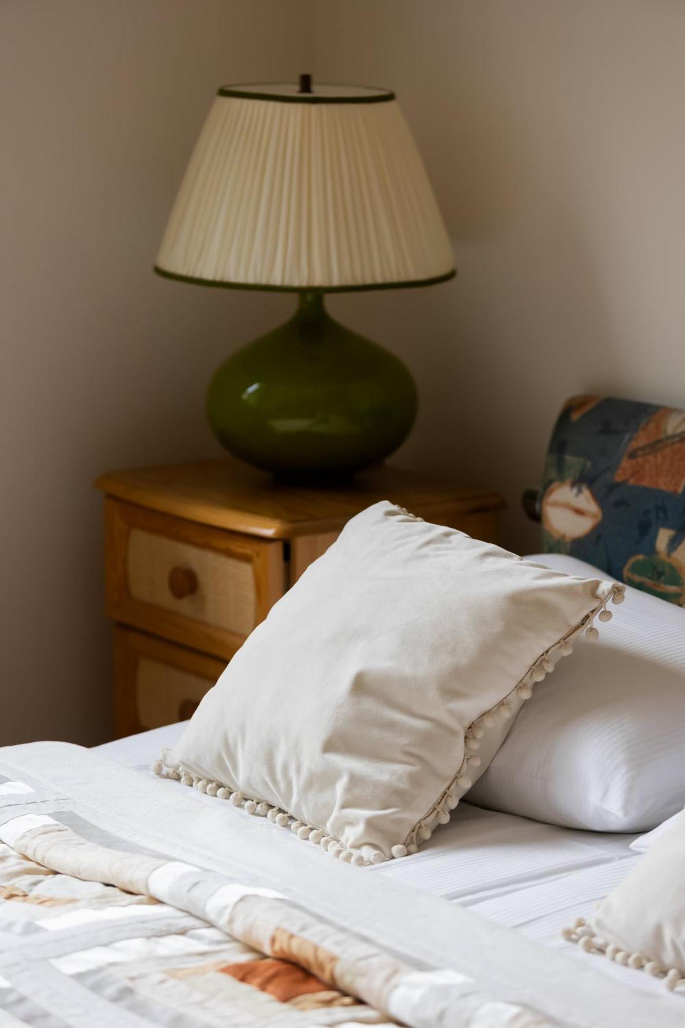 Spacious With 4 Bedrooms And Parking In Warsaw's Ochota By Nolegi Renters Apartment *