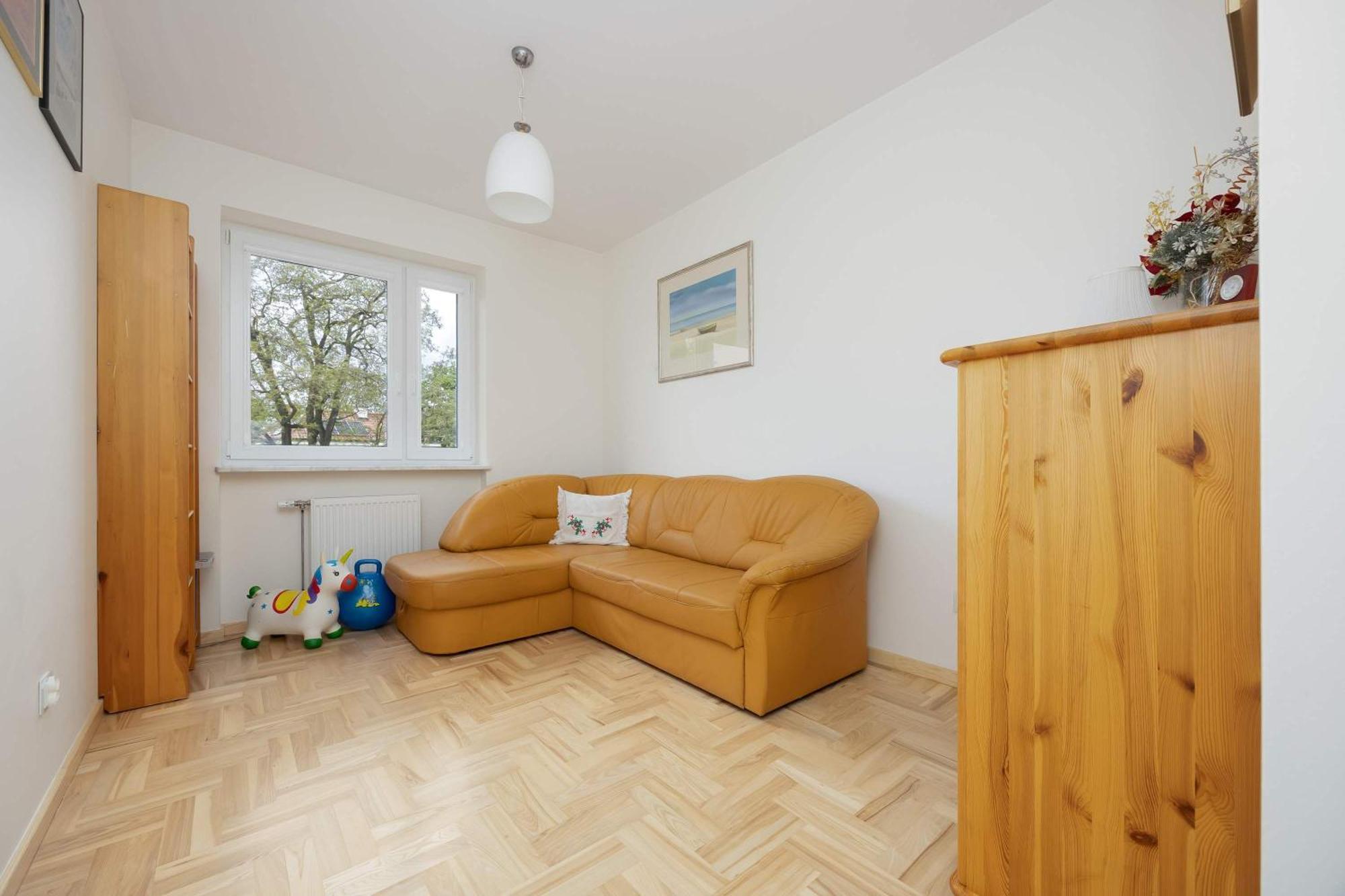 Apartment Spacious With 4 Bedrooms And Parking In Warsaw's Ochota By Nolegi Renters *