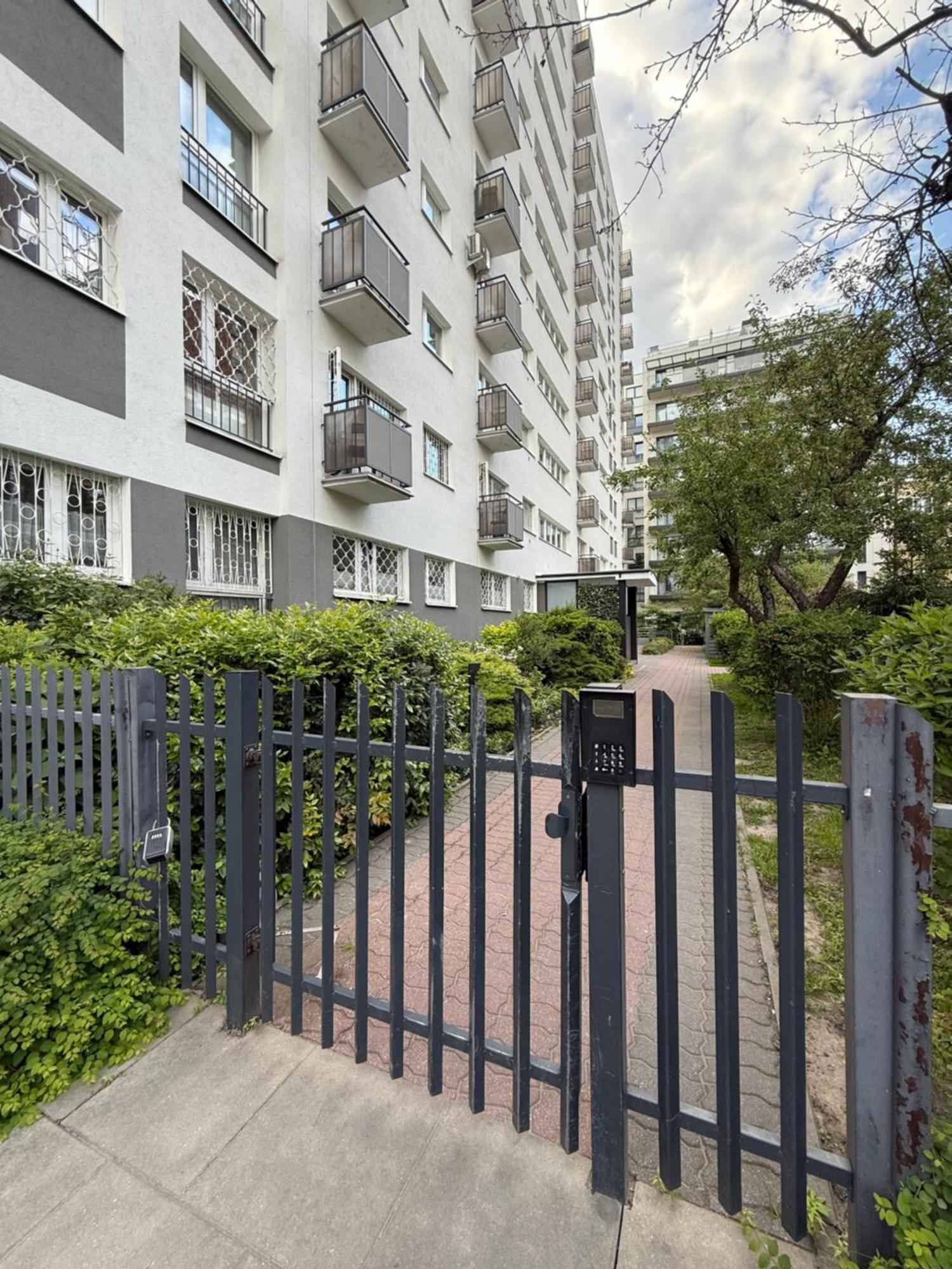 Apartment Deluxury Chmielna *