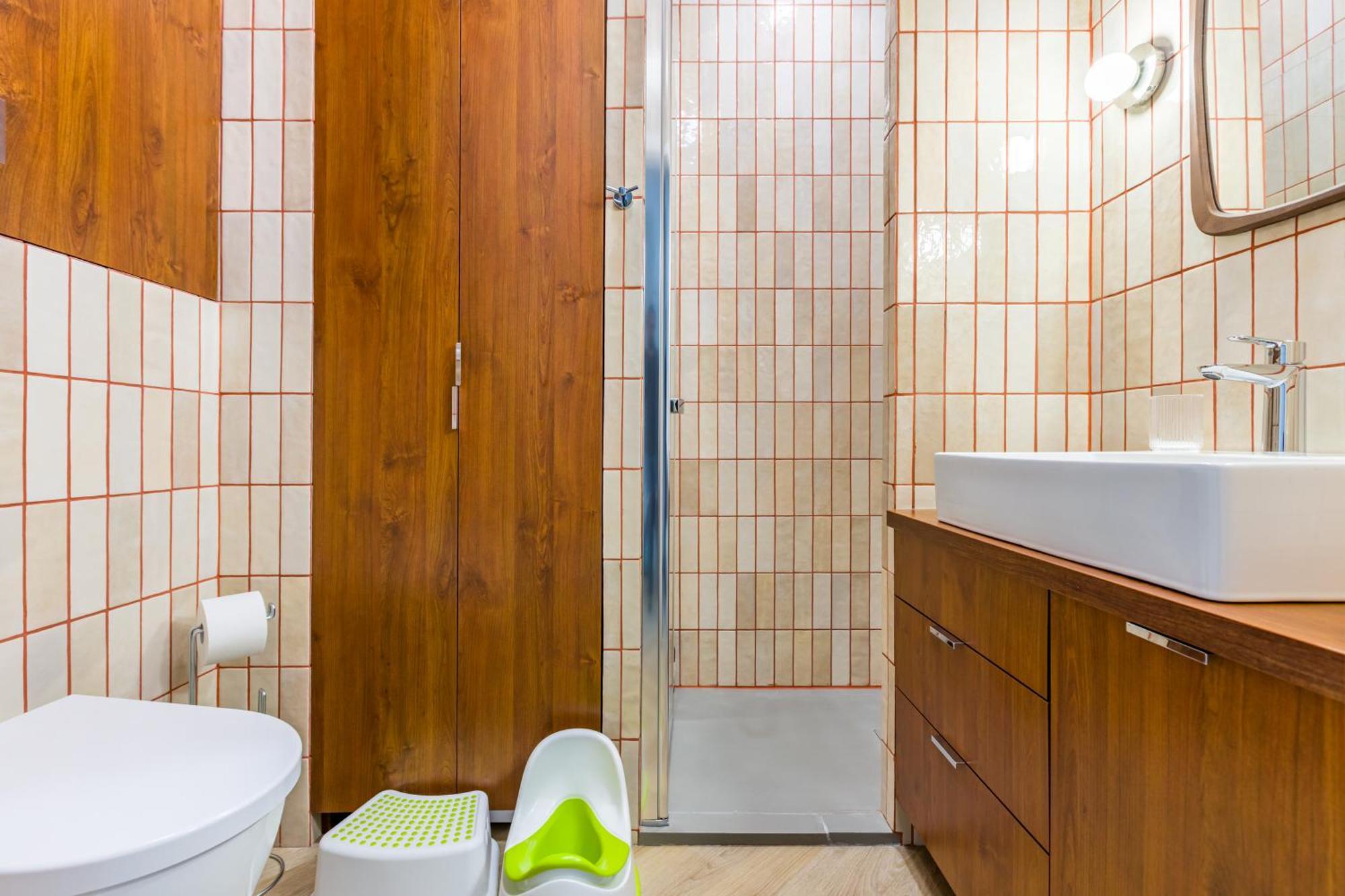 Soho Serenity By Aparo - Stadion Narodowy, Metro, Praga, Centrum, Balkon, Winda, Muzeum Neonow Apartment *
