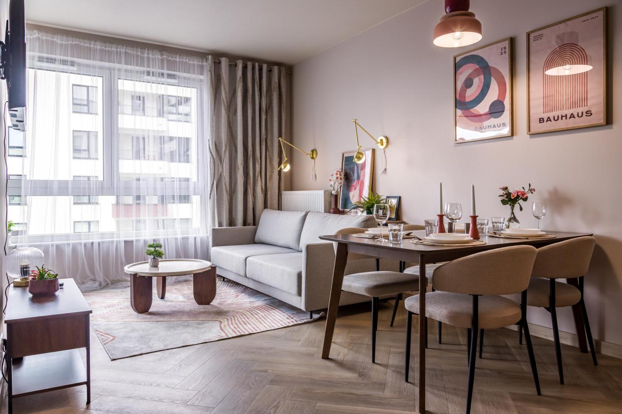 Apartment Soho Serenity By Aparo - Stadion Narodowy, Metro, Praga, Centrum, Balkon, Winda, Muzeum Neonow