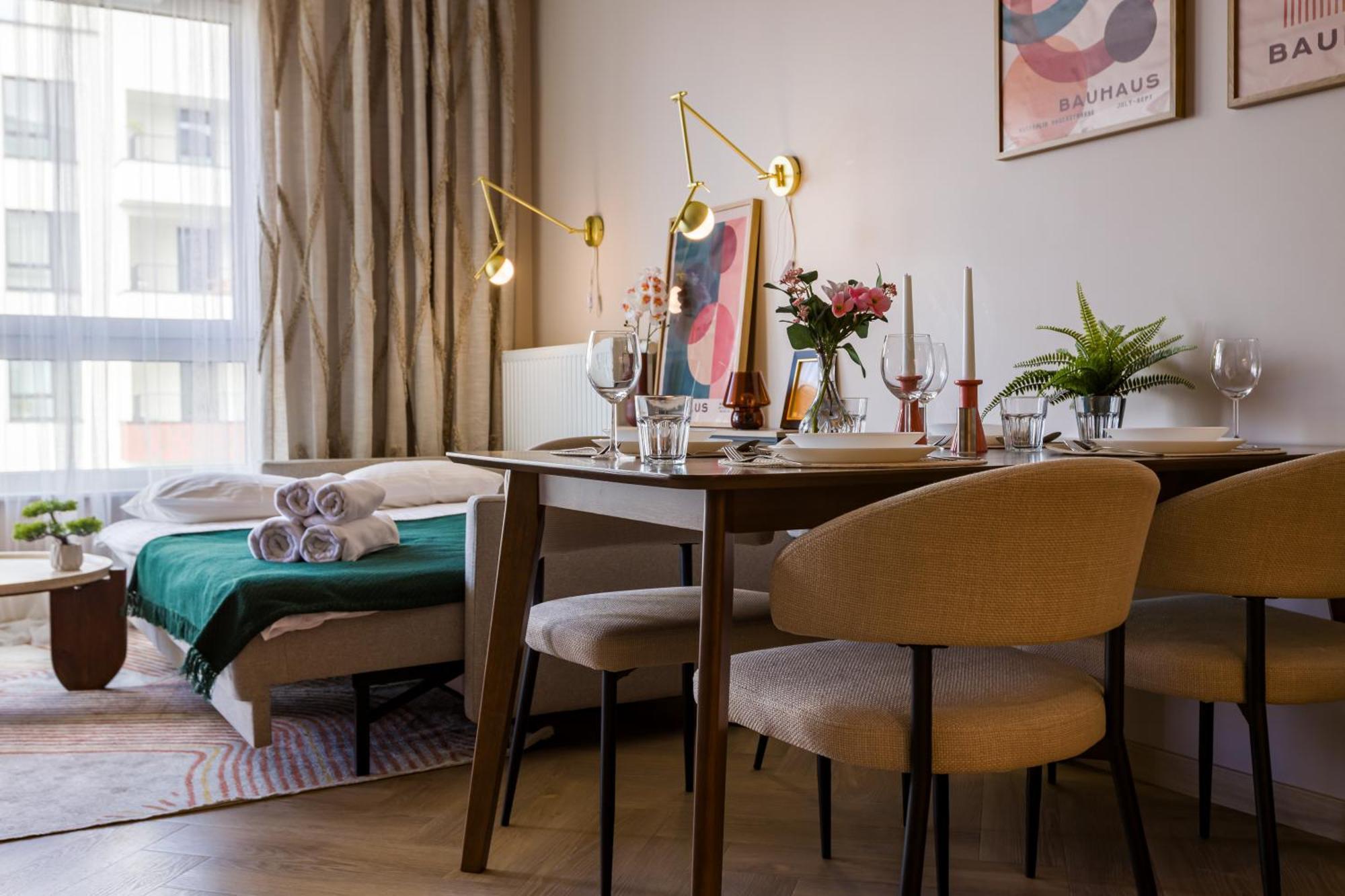 Apartment Soho Serenity By Aparo - Stadion Narodowy, Metro, Praga, Centrum, Balkon, Winda, Muzeum Neonow