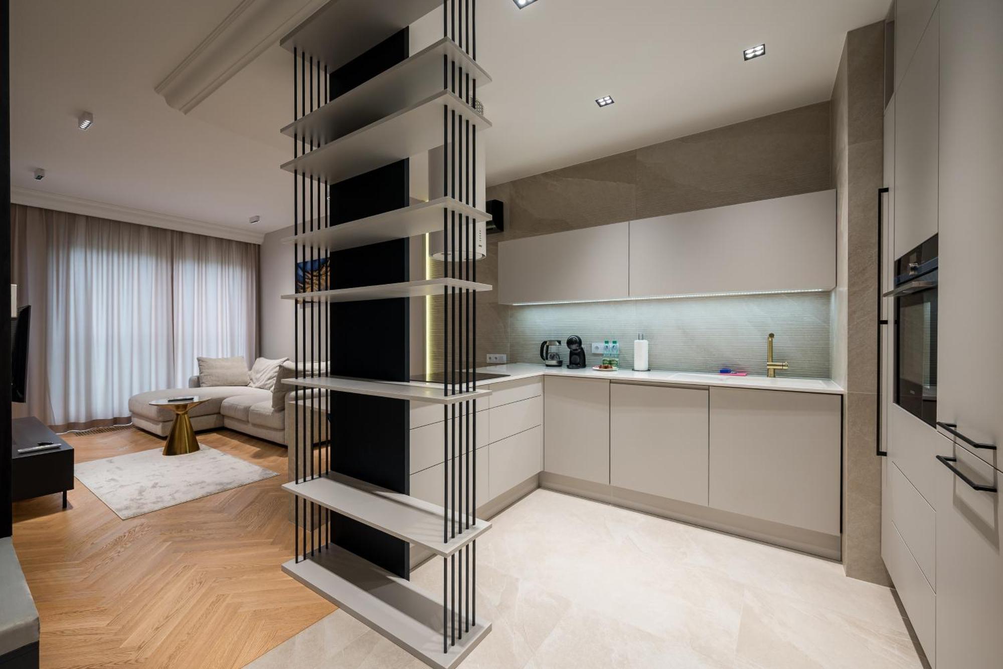 Apartment Metro Slodowiec Deluxe By Bookinghost *