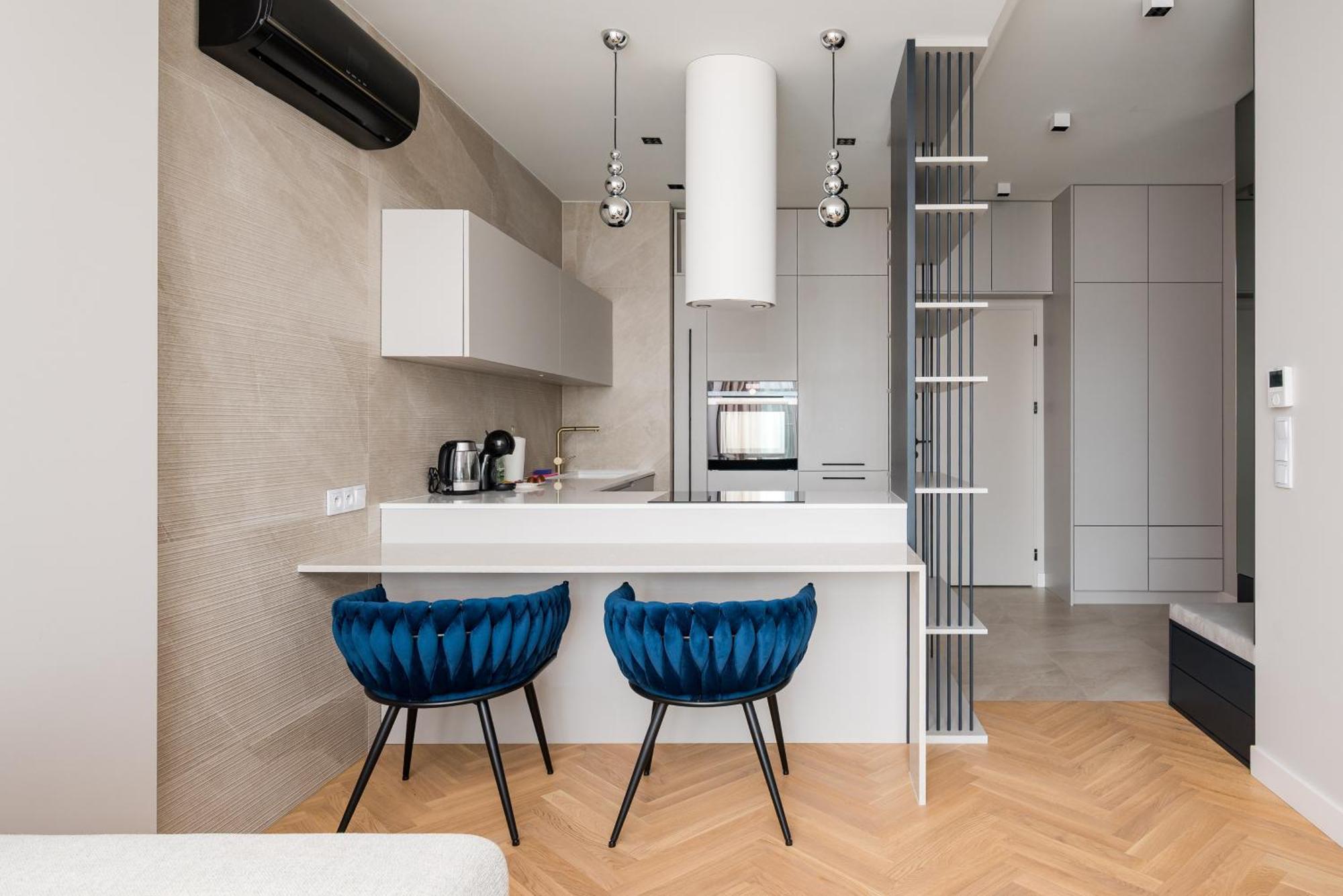Apartment Metro Slodowiec Deluxe By Bookinghost Warsaw