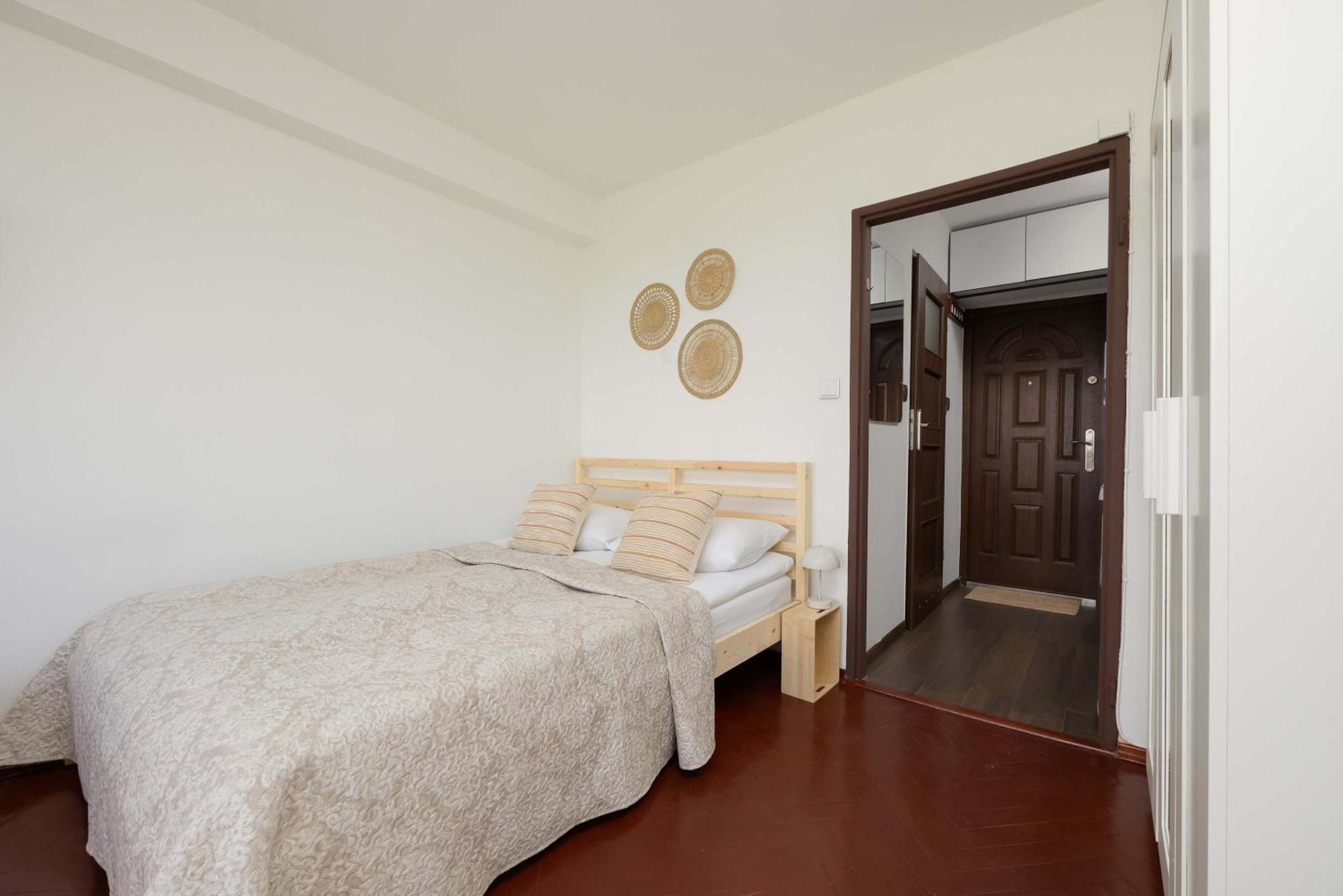 Apartament Salezego With Balcony Near Pge Narodowy By Renters
