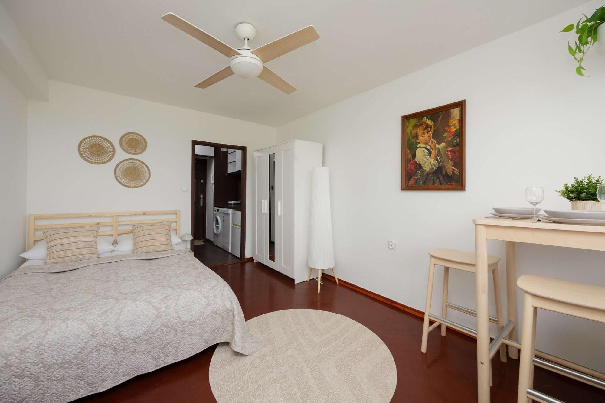 Salezego With Balcony Near Pge Narodowy By Renters Apartament *