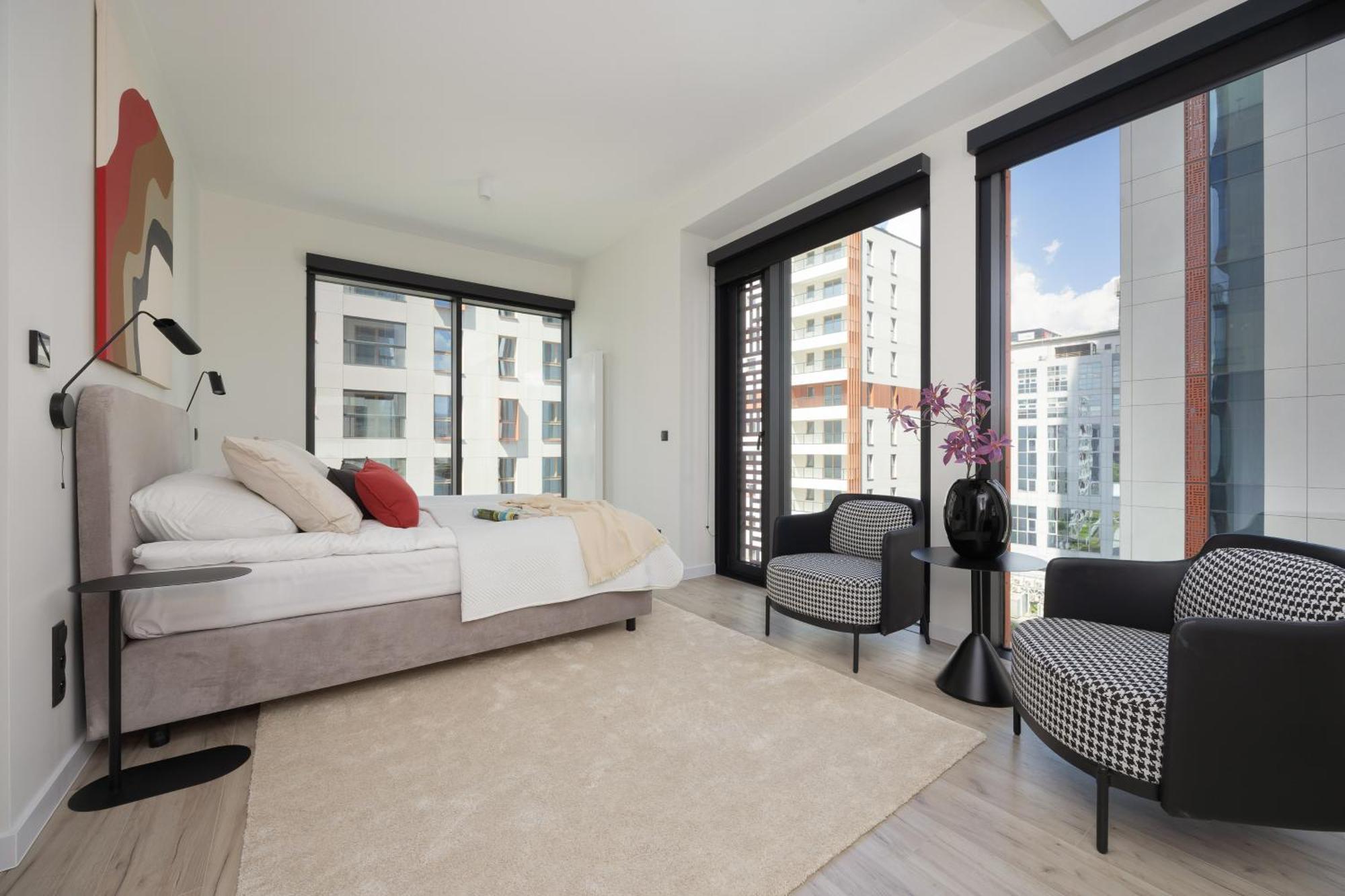 Luxury Towarowa Towers With Parking And Air Conditioning In Warsaw's Wola District By Renters Prestige *
