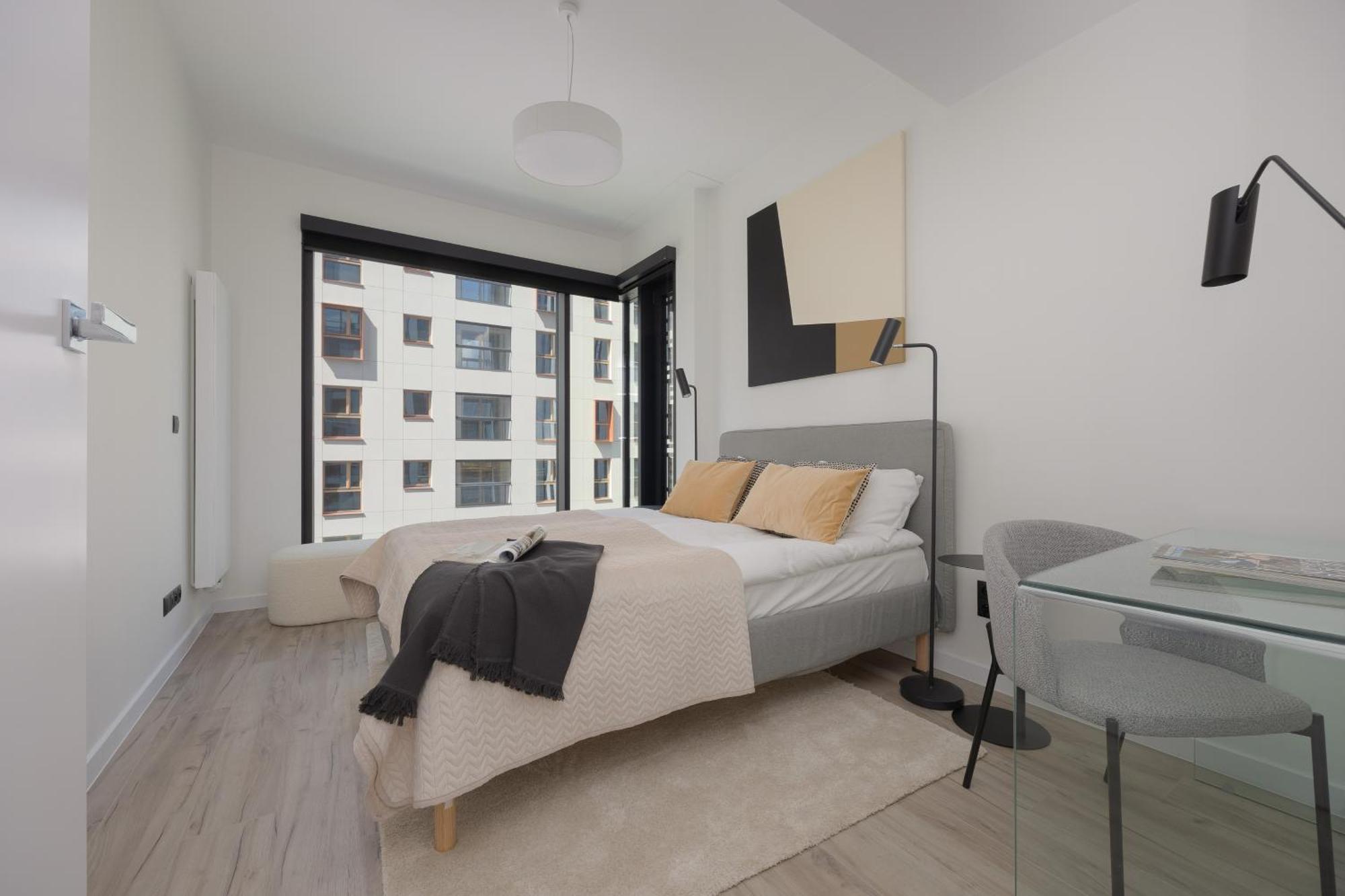 Luxury Towarowa Towers With Parking And Air Conditioning In Warsaw's Wola District By Renters Prestige Apartment Warsaw
