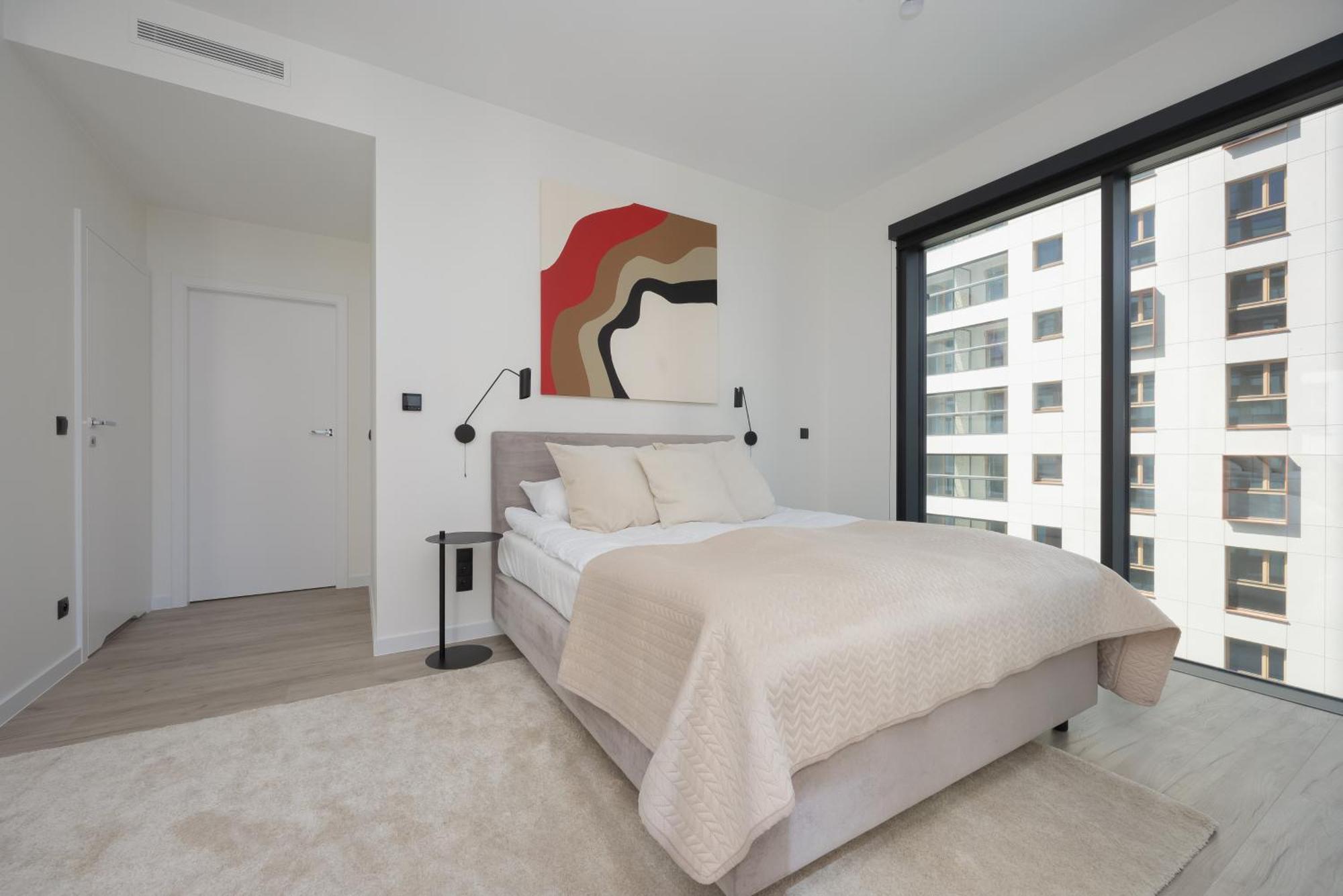 Apartment Luxury Towarowa Towers With Parking And Air Conditioning In Warsaw's Wola District By Renters Prestige