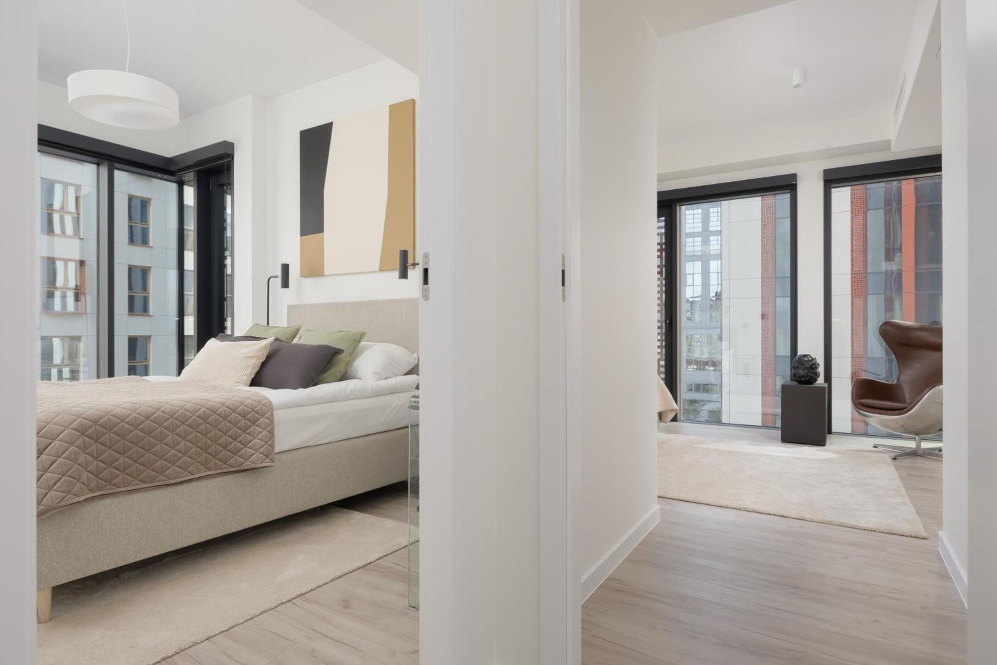 Apartment Luxury Towarowa Towers With Parking And Air Conditioning In Warsaw's Wola District By Renters Prestige Warsaw