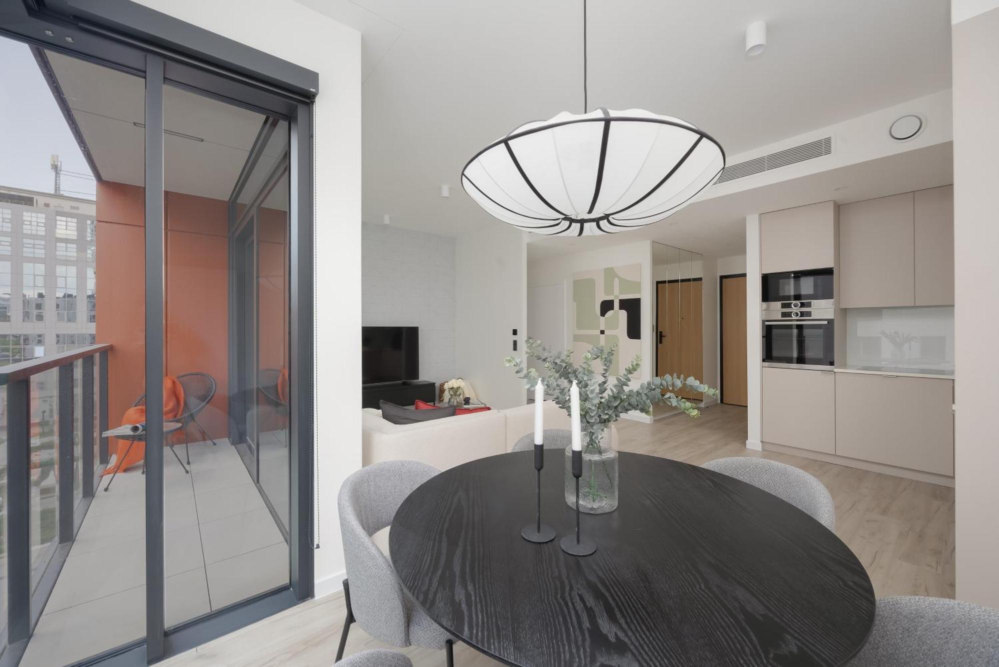 Luxury Towarowa Towers With Parking And Air Conditioning In Warsaw's Wola District By Renters Prestige Apartment