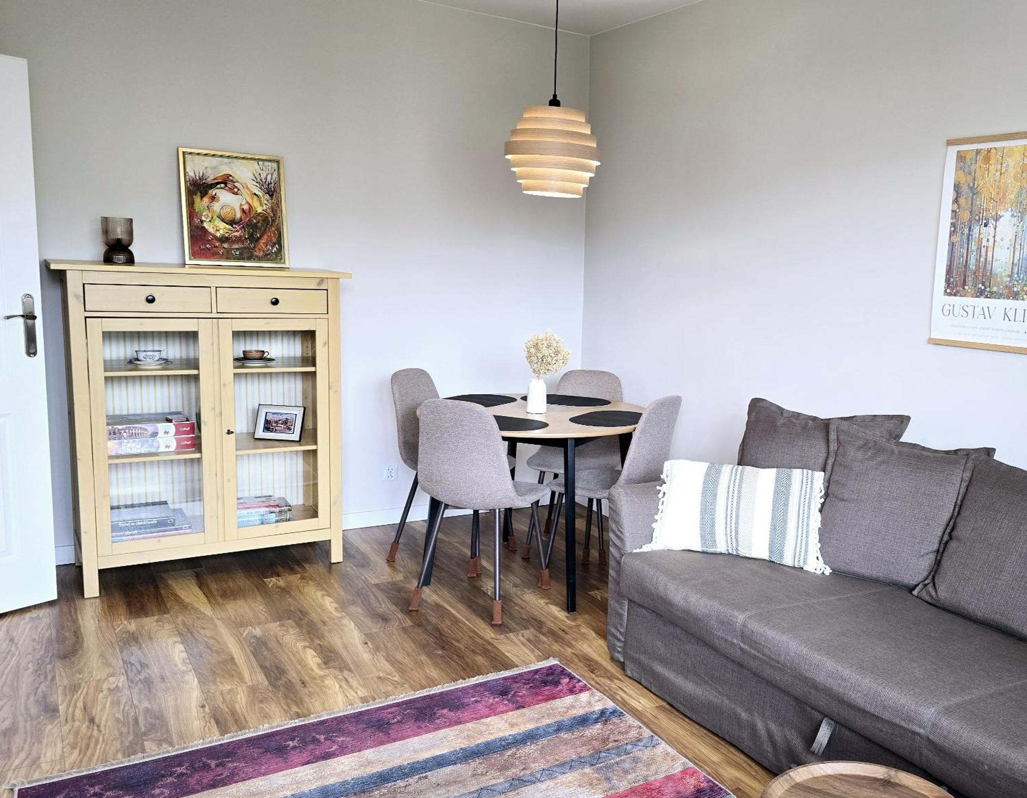 Aurora Apartment