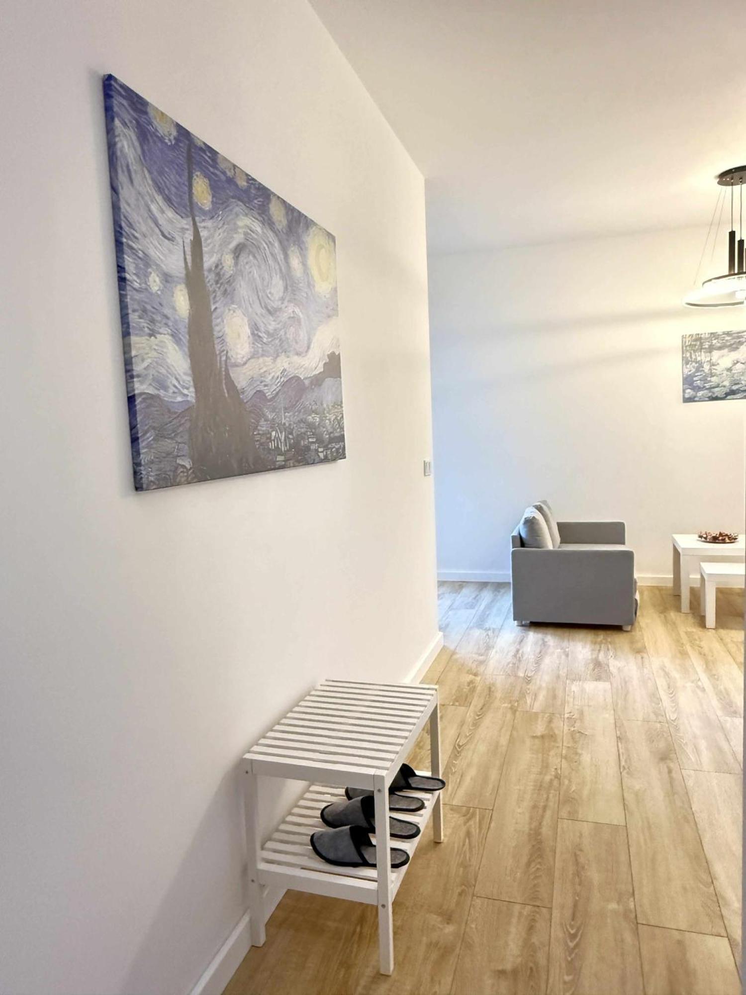 Apartament Near Chopin Airport *