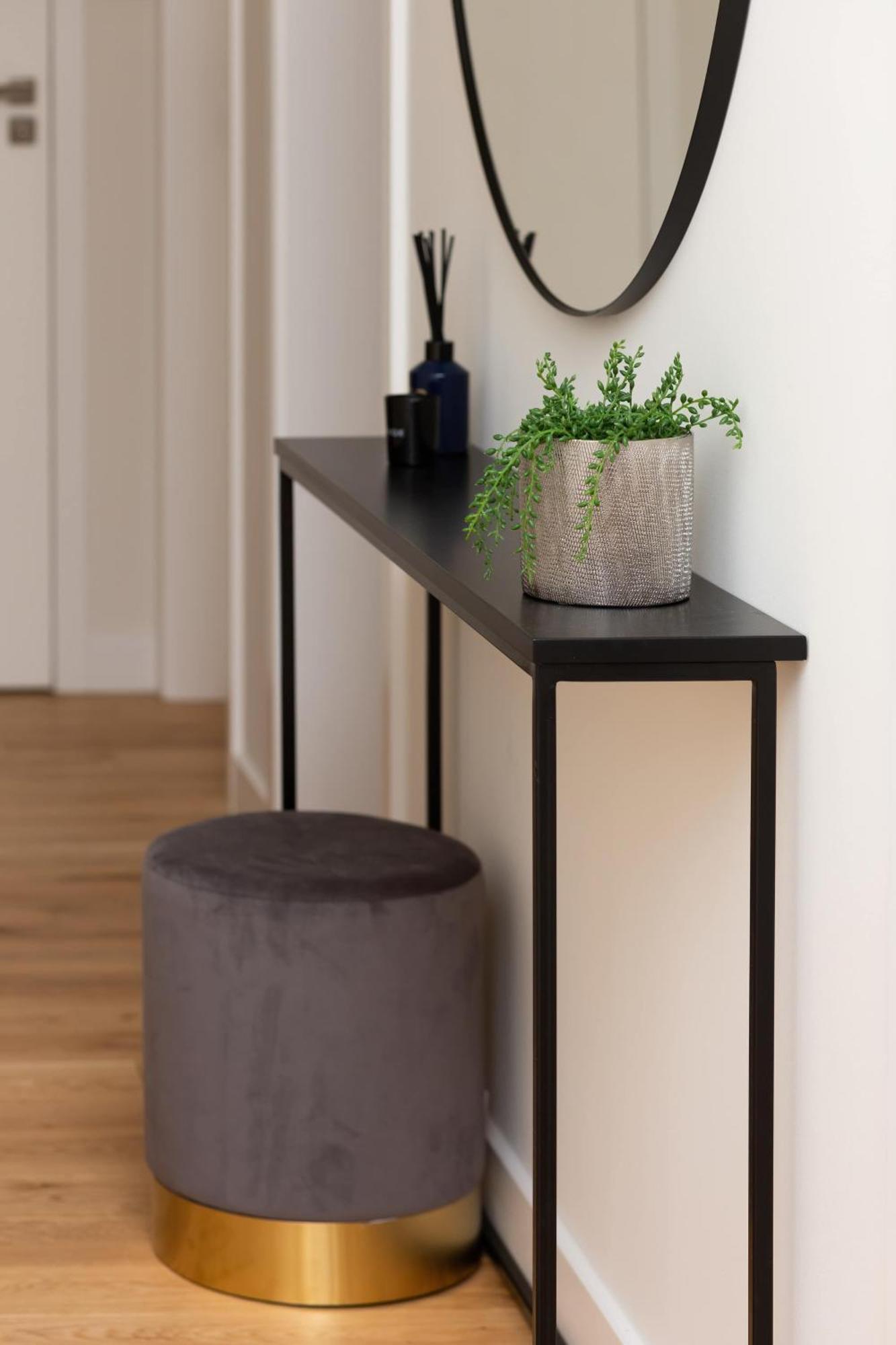 Mennica Luxury Family With Parking And 3 Bedrooms By Renters Prestige Apartment