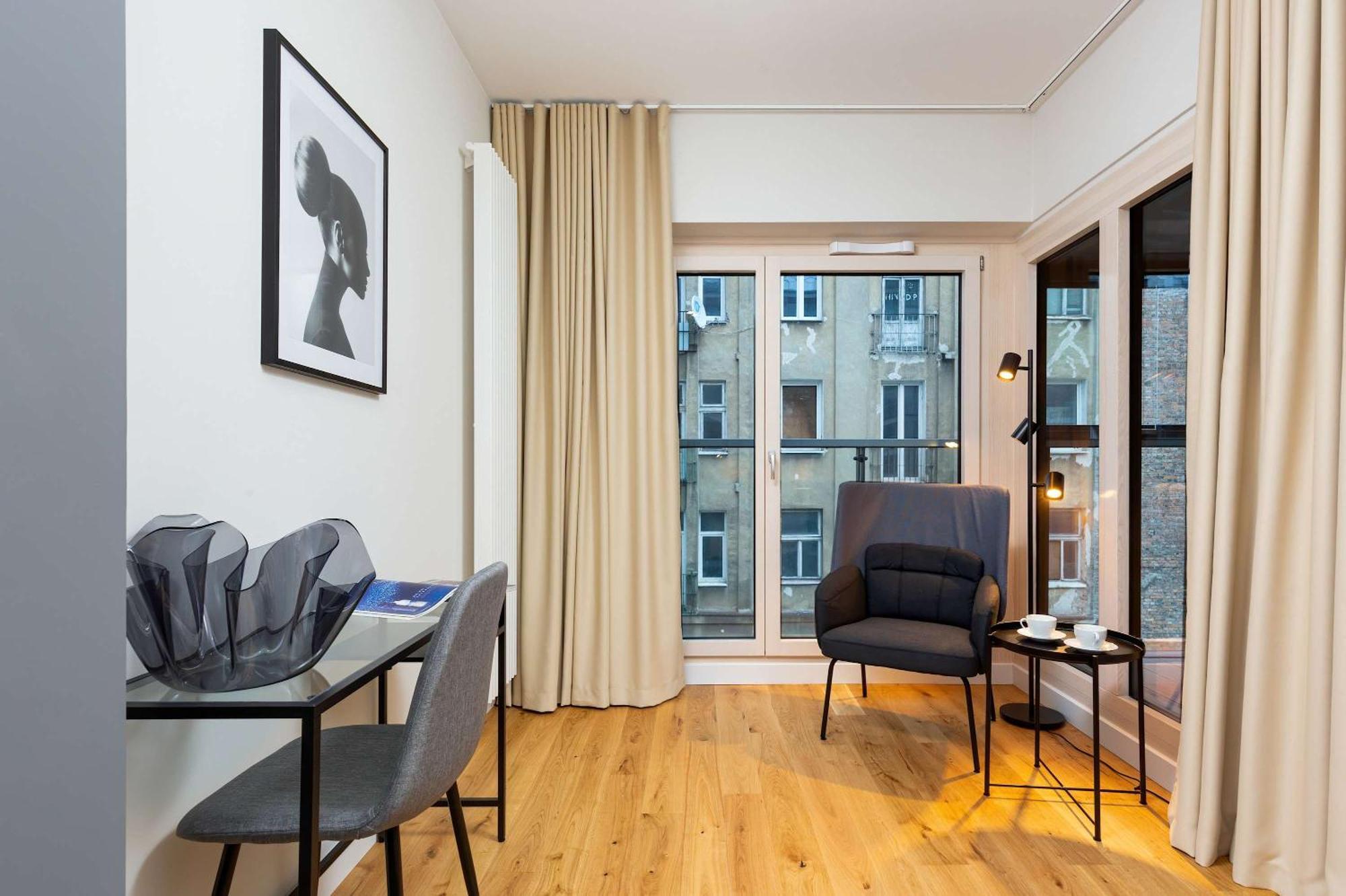 Mennica Luxury Family With Parking And 3 Bedrooms By Renters Prestige Apartment Warsaw