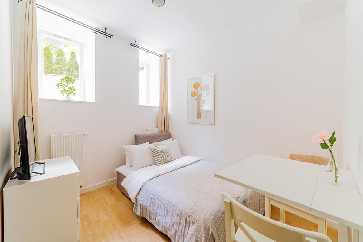 Apartment Jasna I Funkcjonalna Kawalerka - Centrum Warsaw